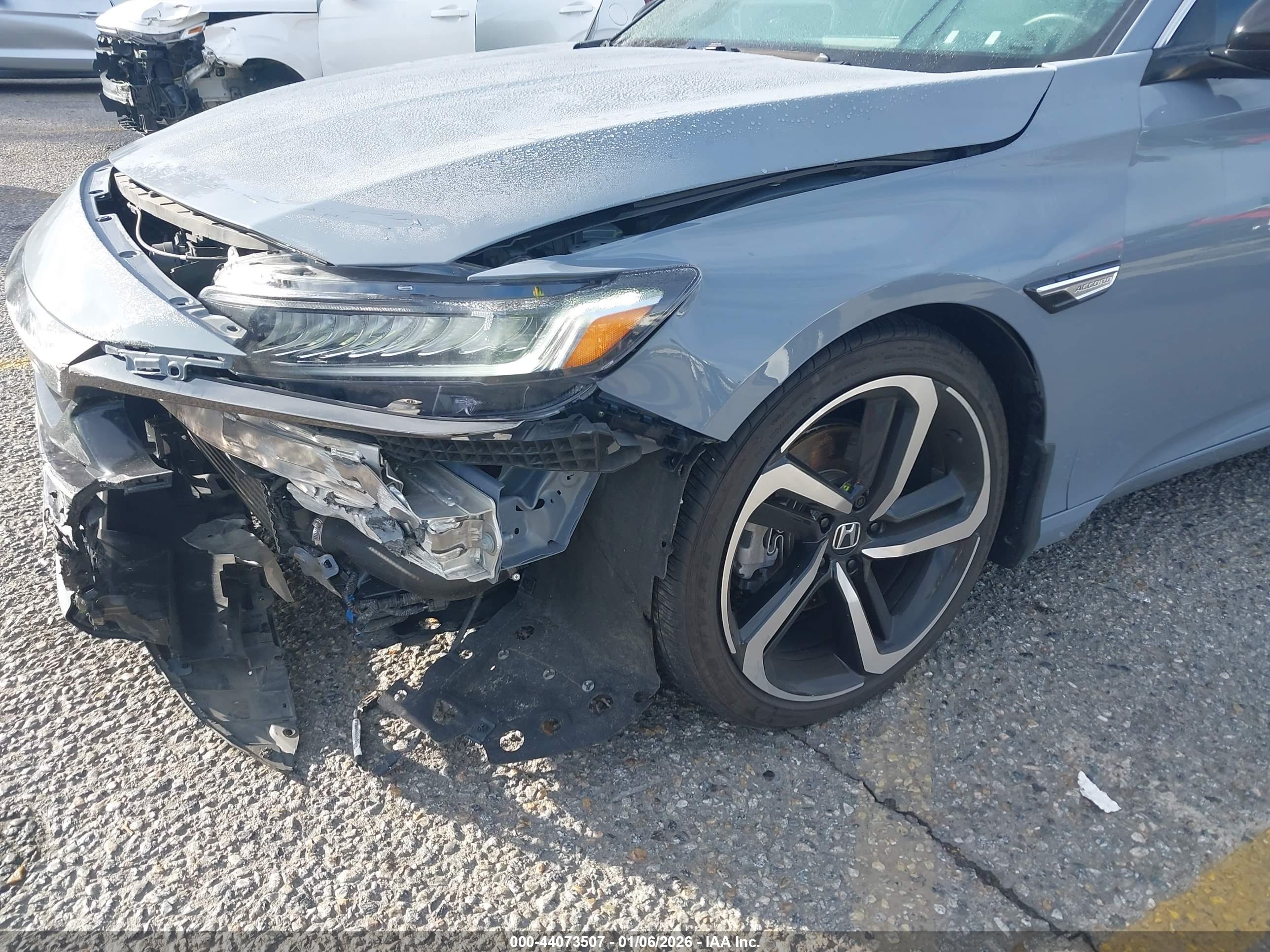 HONDA ACCORD image 6