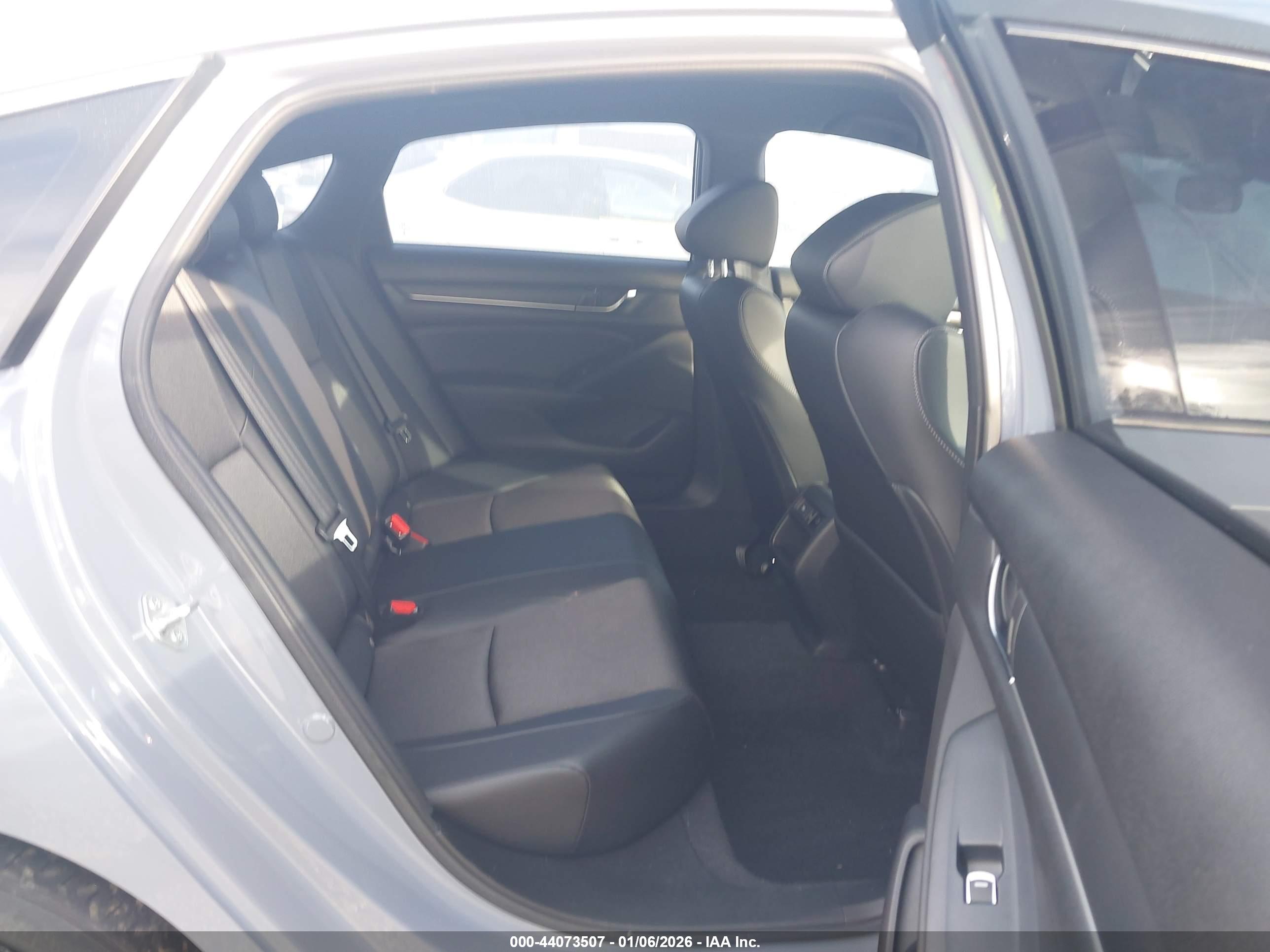 HONDA ACCORD image 8