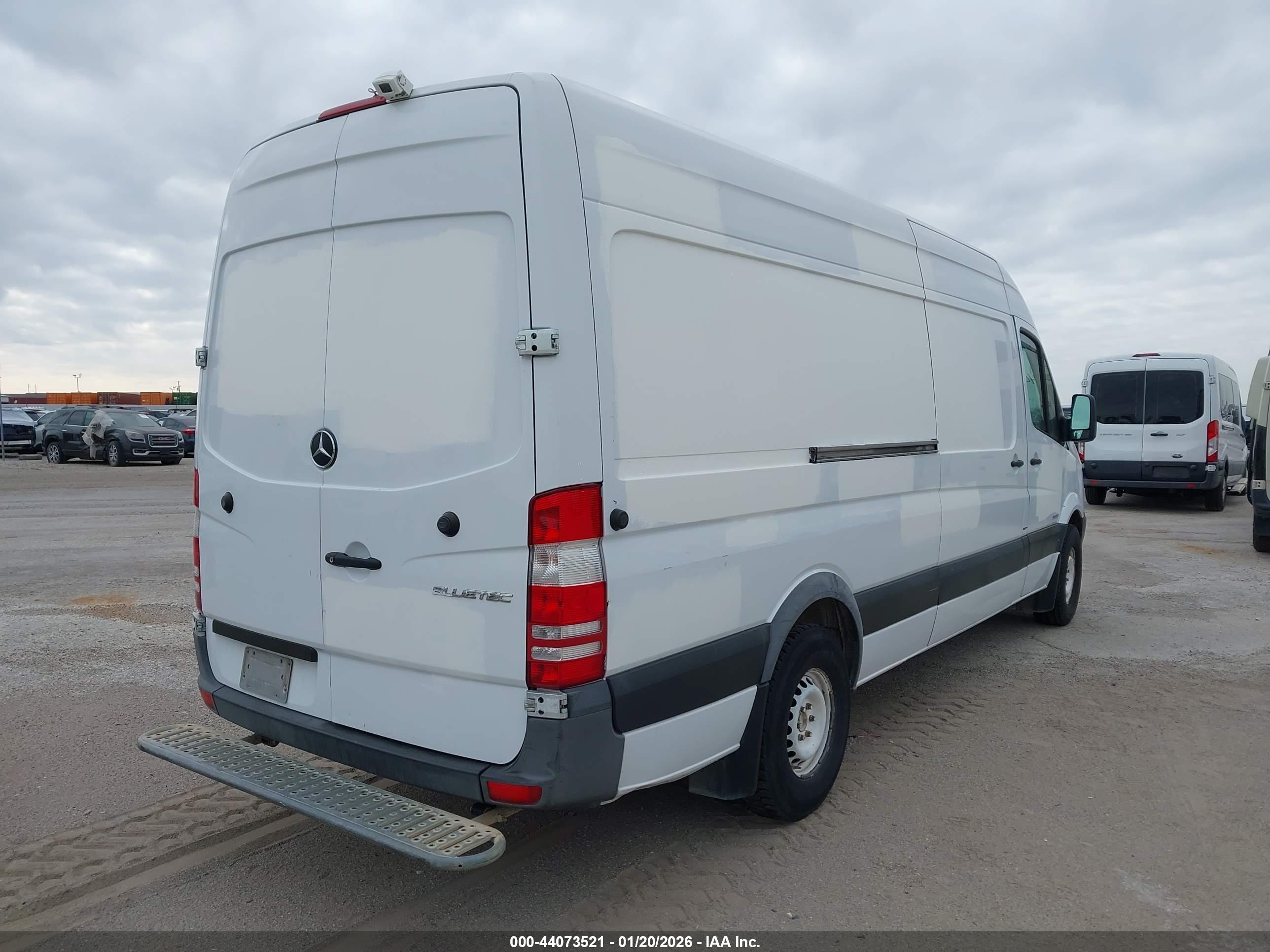 MERCEDES-BENZ SPRINTER image 4