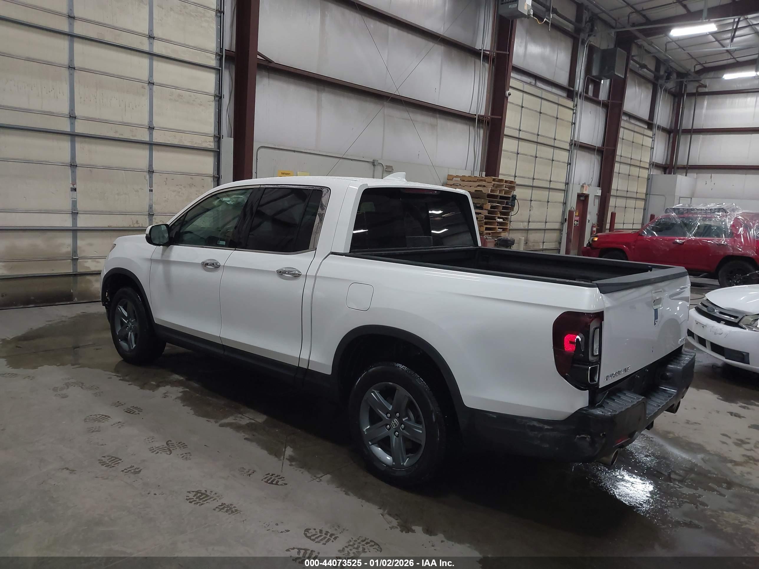 HONDA RIDGELINE image 3