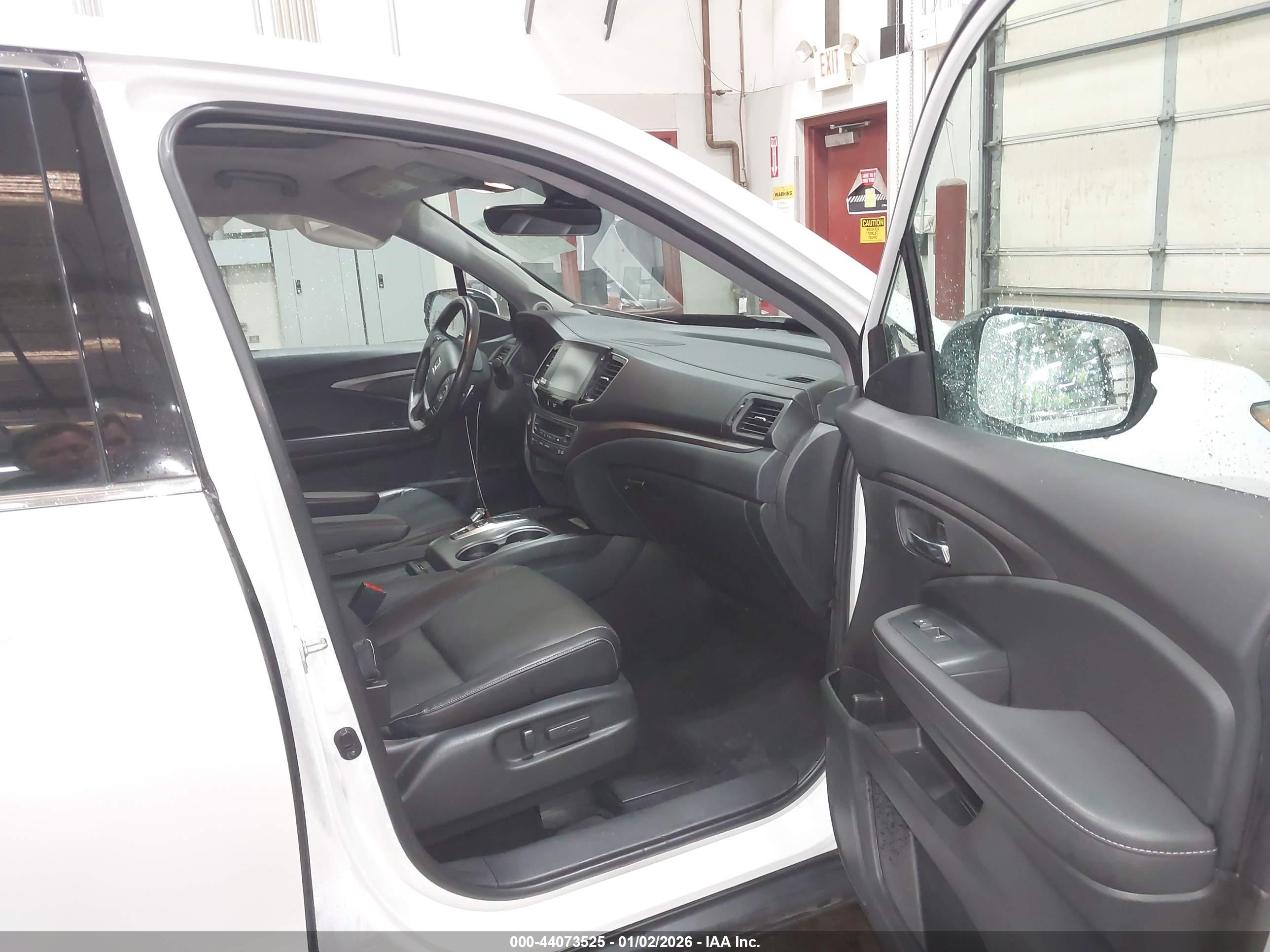 HONDA RIDGELINE image 5