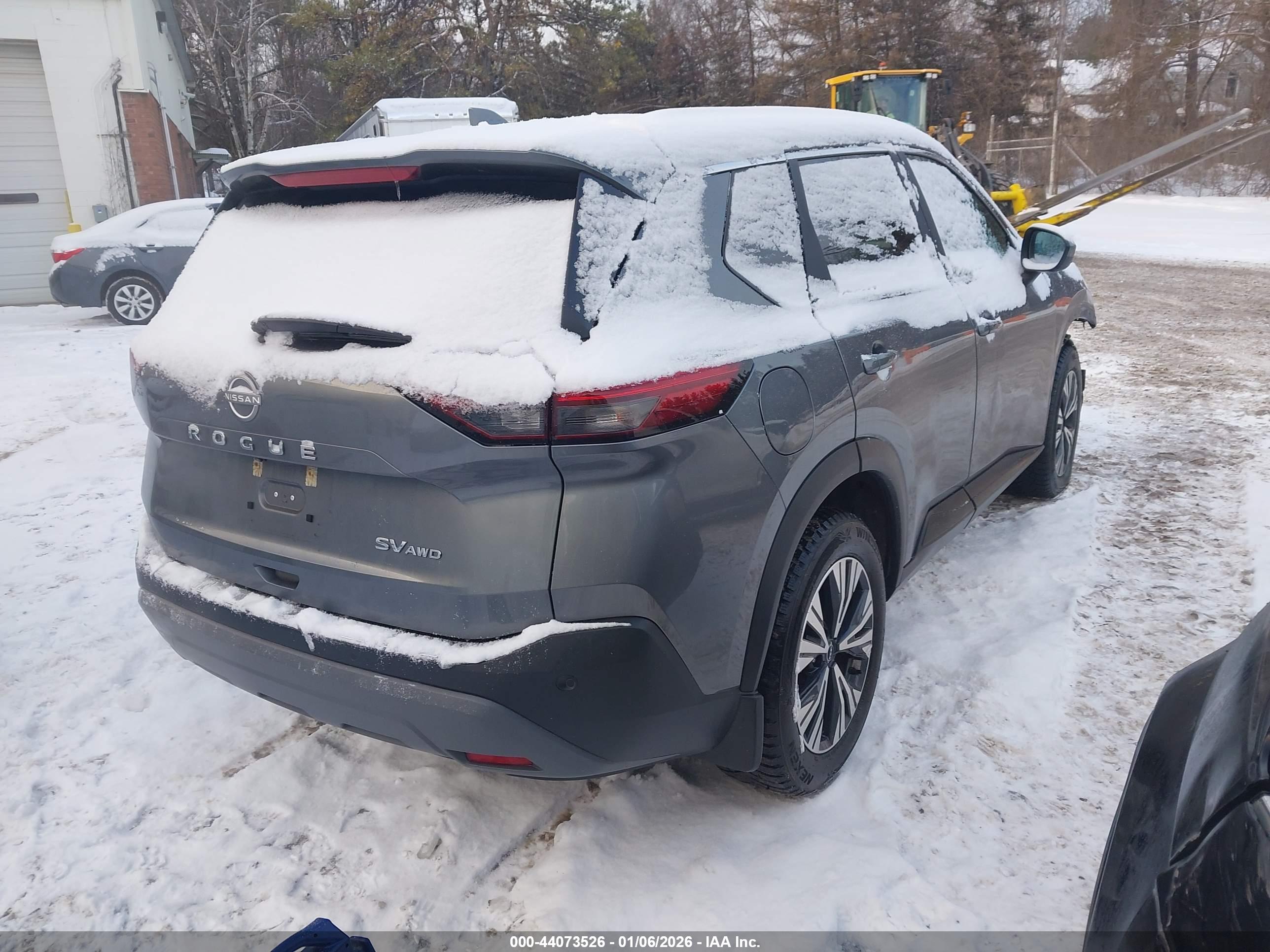 NISSAN ROGUE image 4