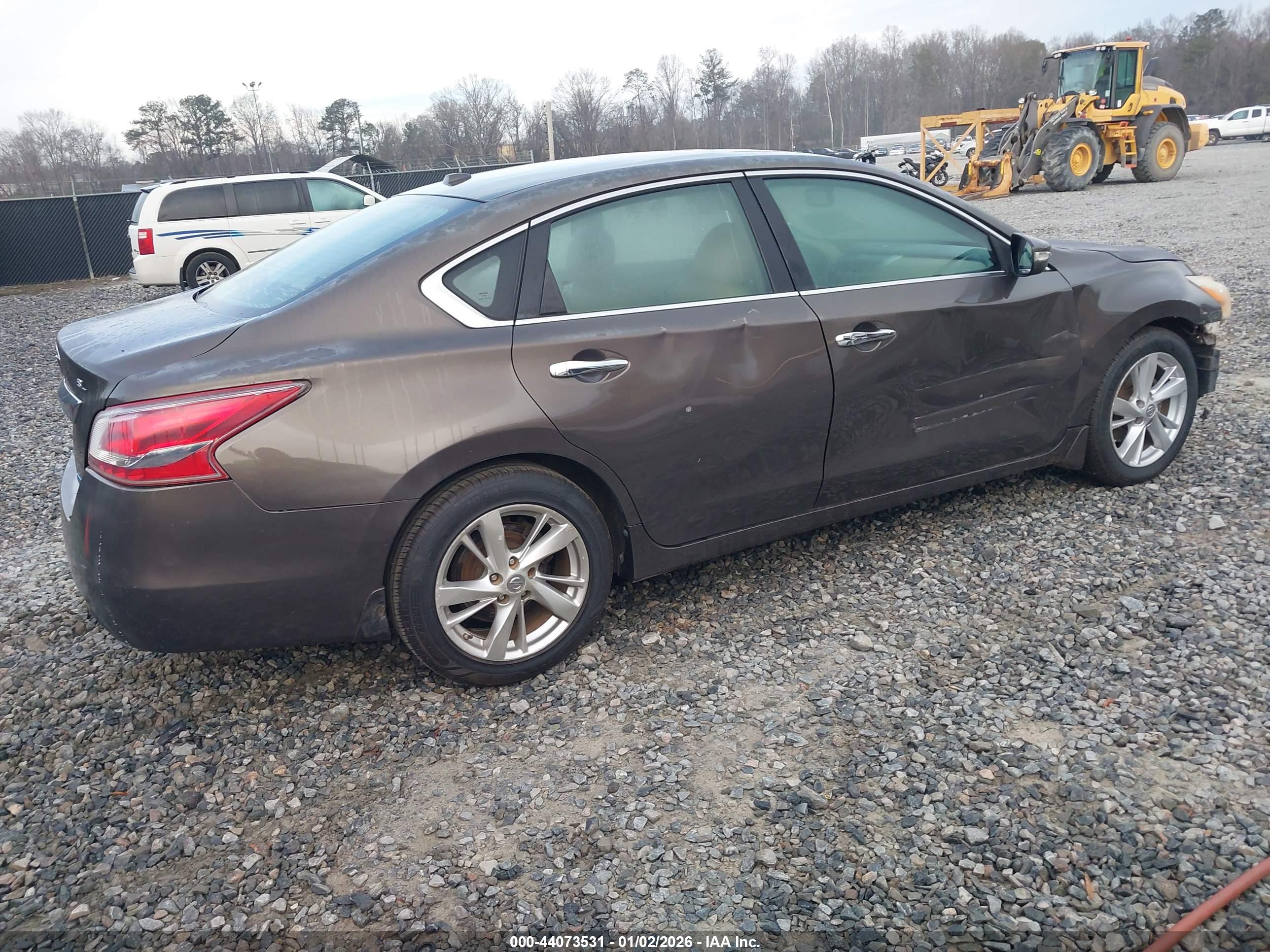 NISSAN ALTIMA image 4