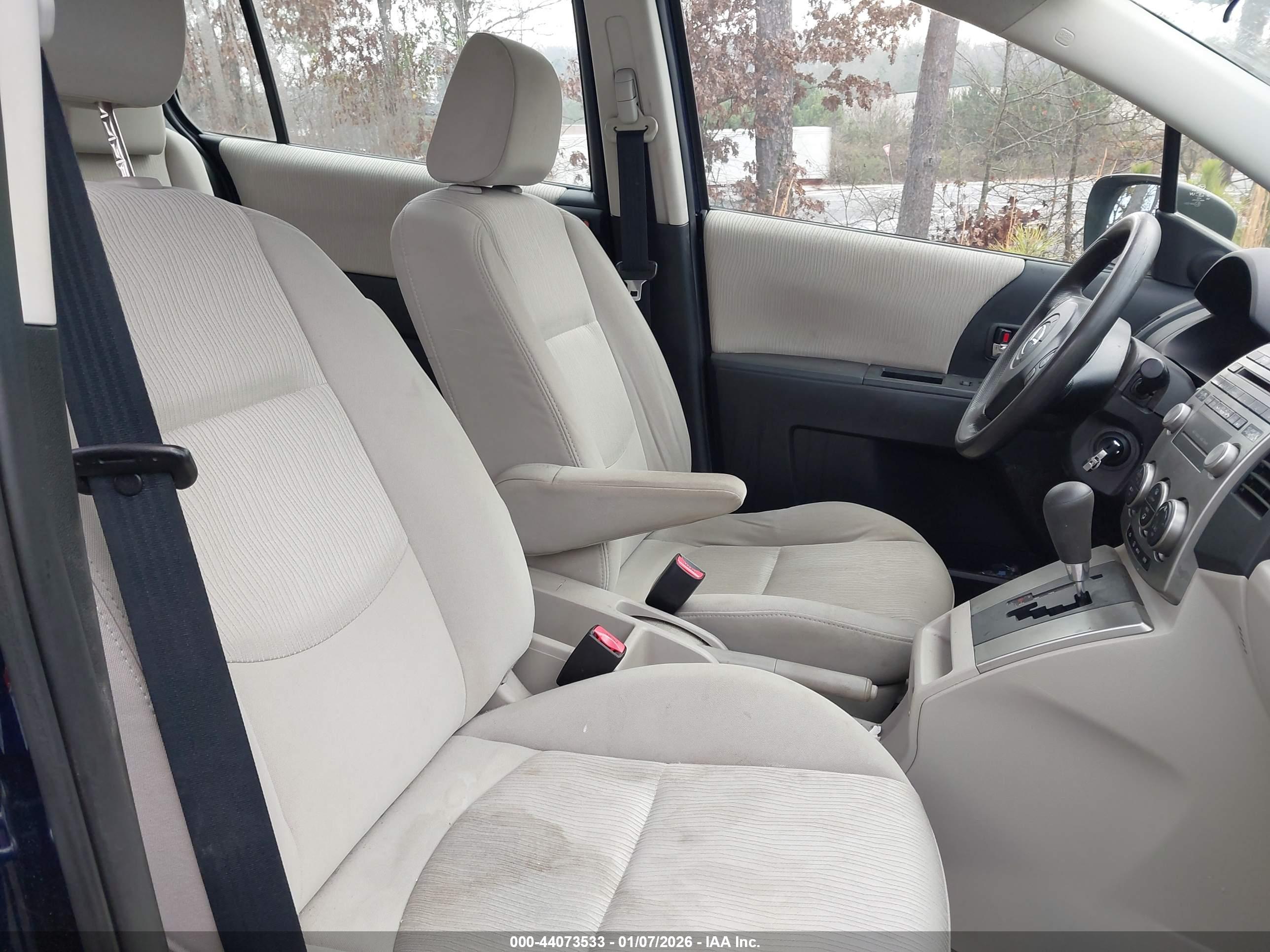 MAZDA MAZDA5 image 5