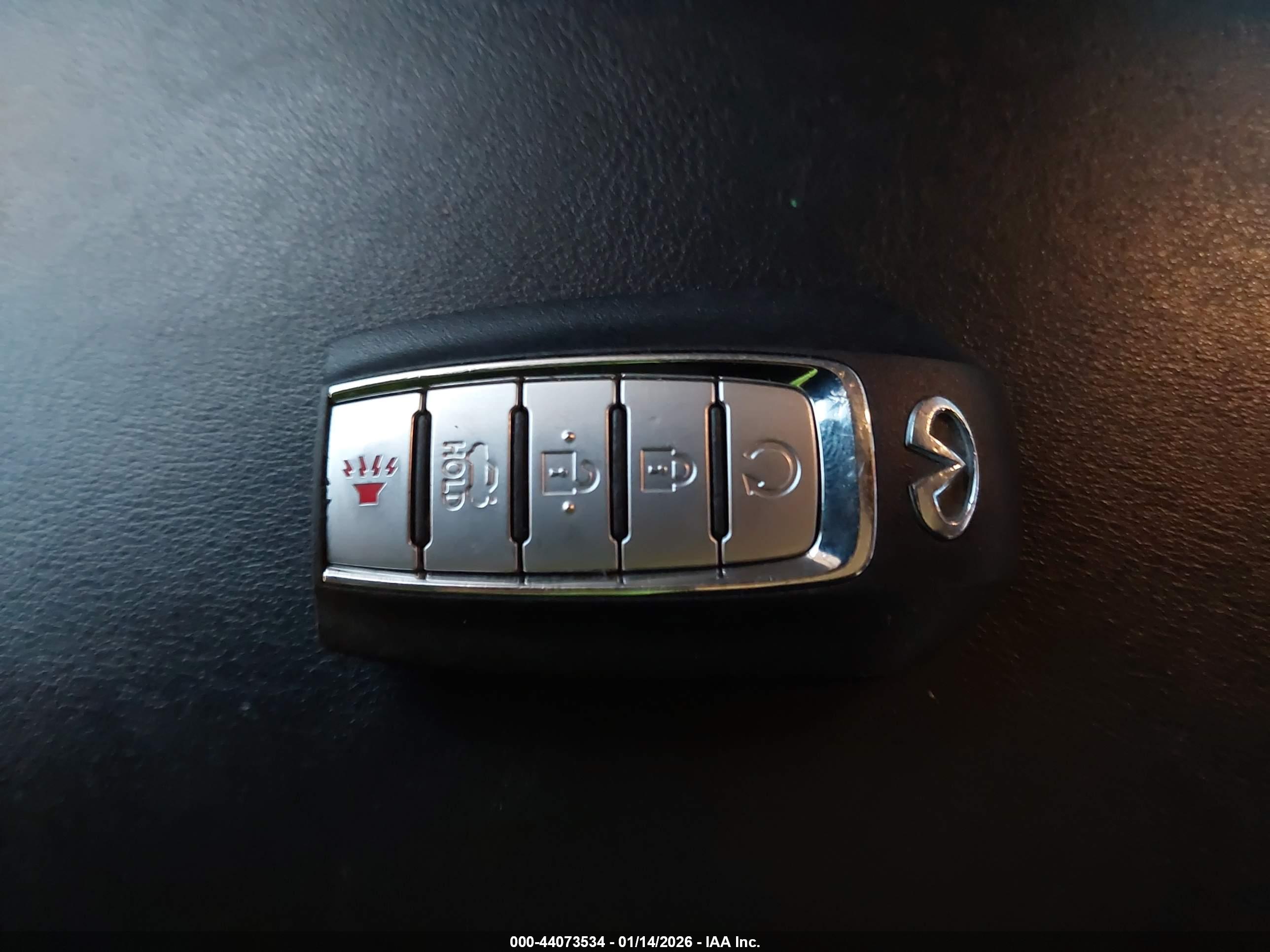 INFINITI Q50 image 11
