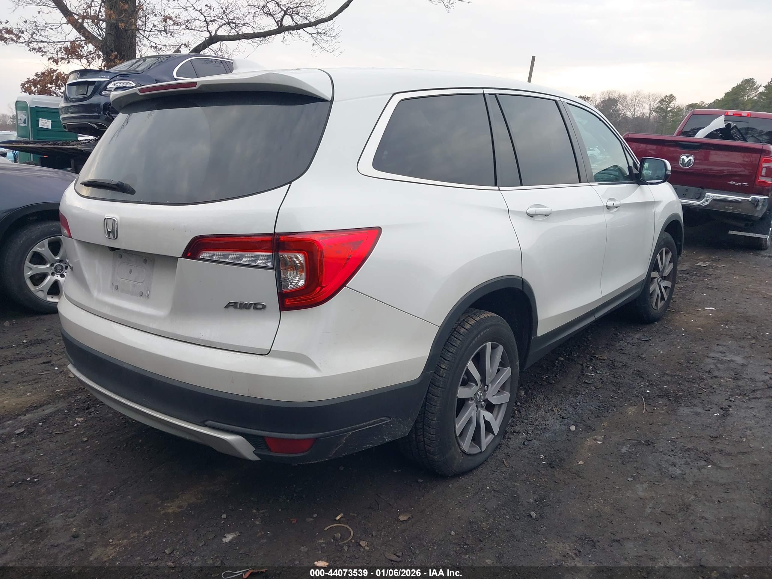 HONDA PILOT image 4