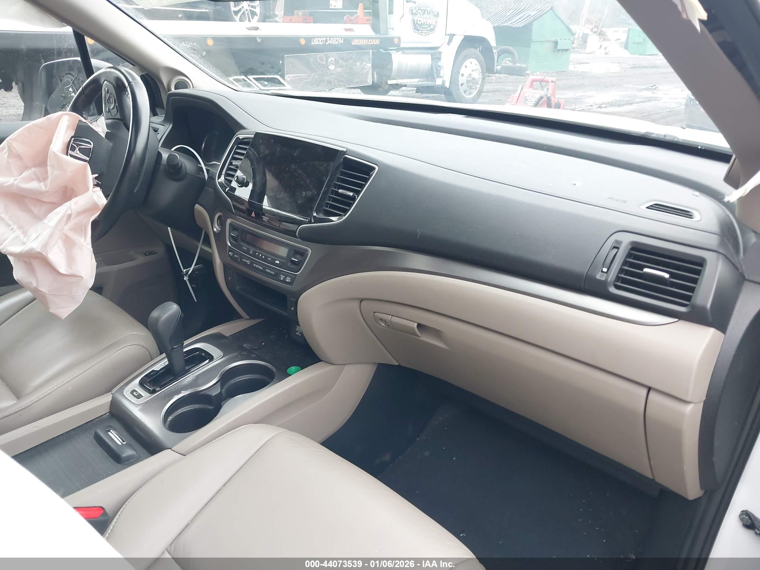 HONDA PILOT image 5