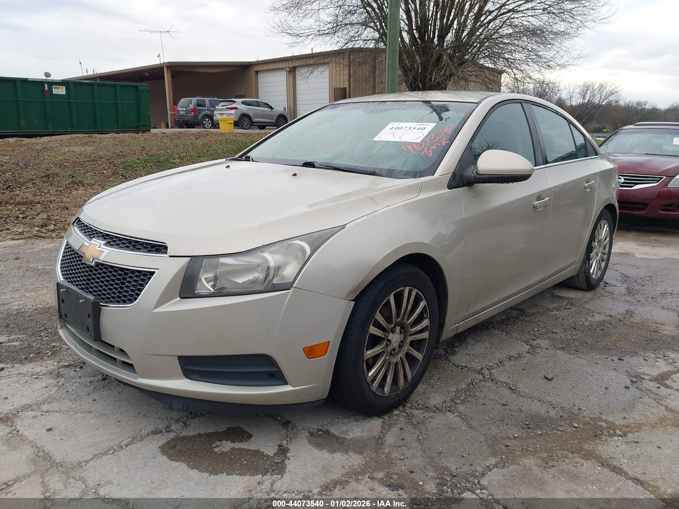CHEVROLET CRUZE image 2