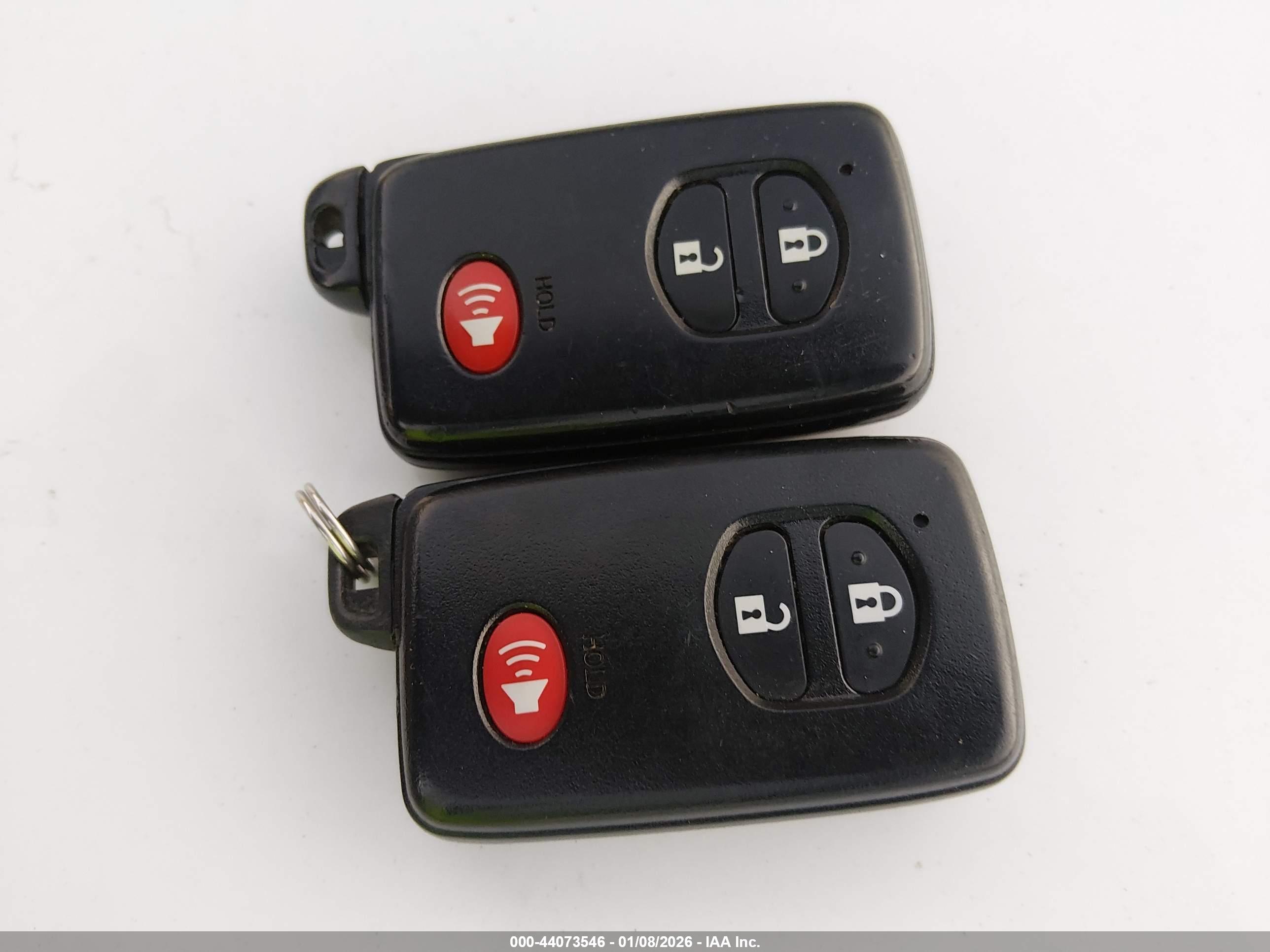 TOYOTA RAV4 image 11