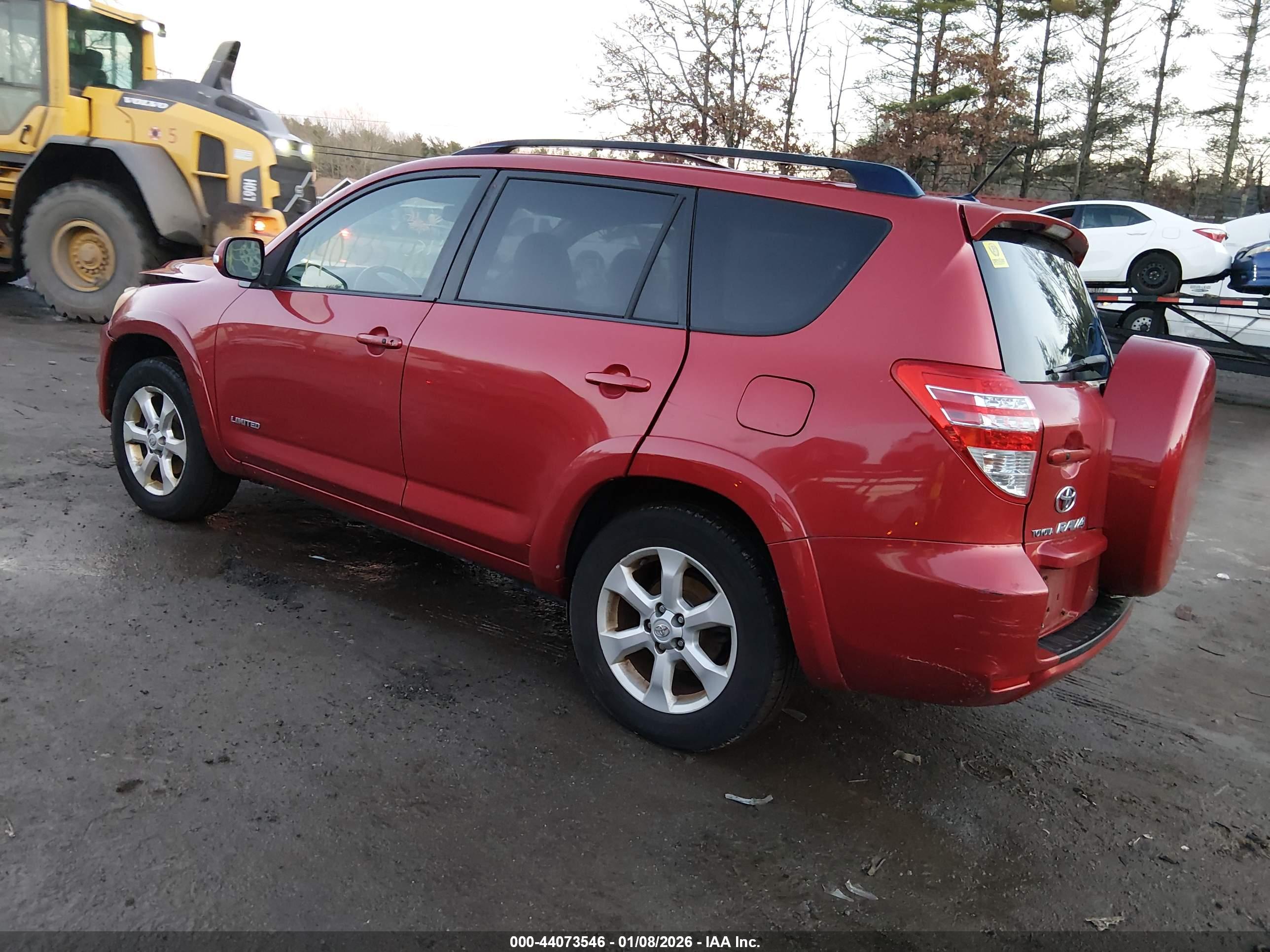 TOYOTA RAV4 image 3