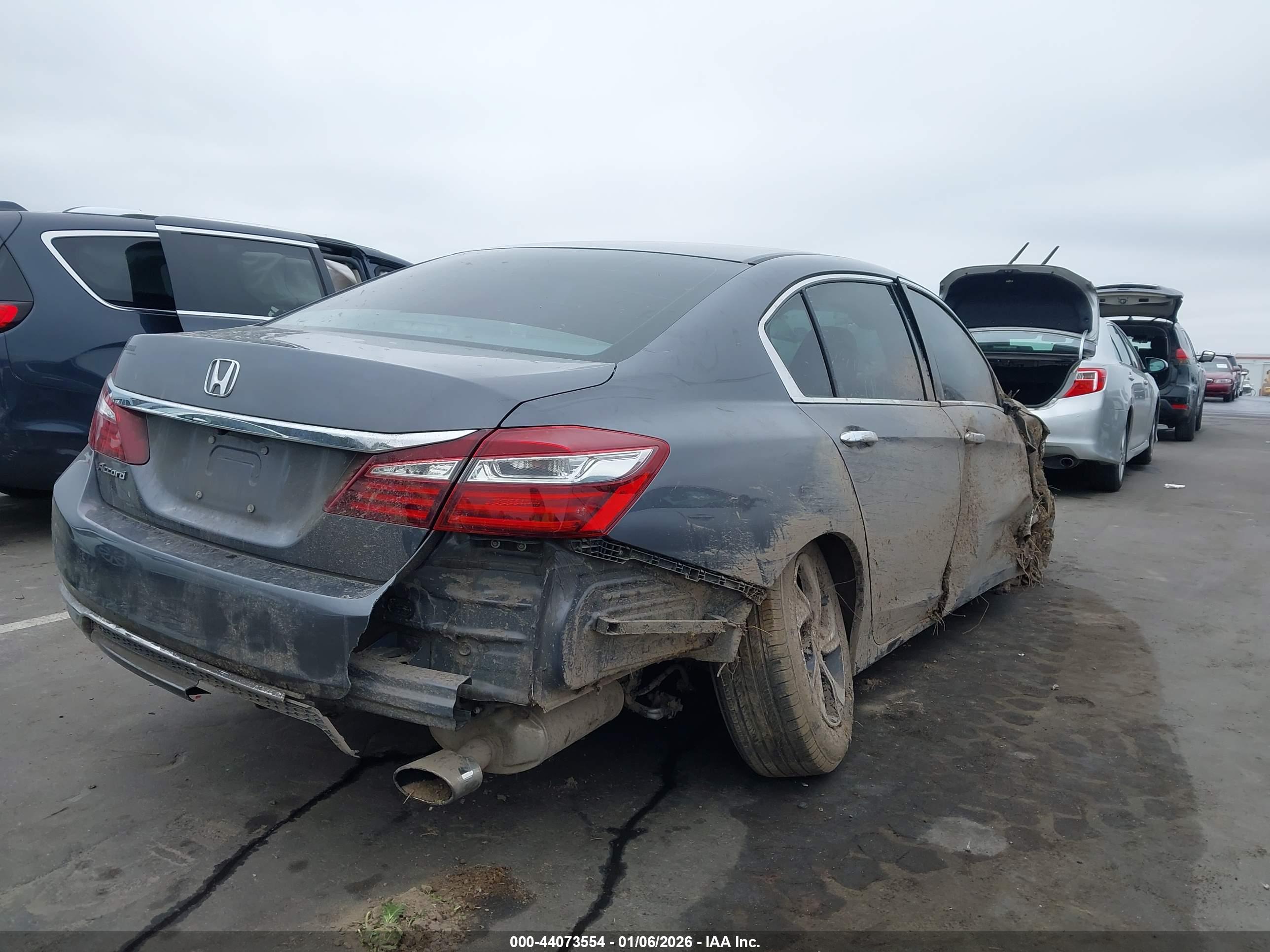 HONDA ACCORD image 4