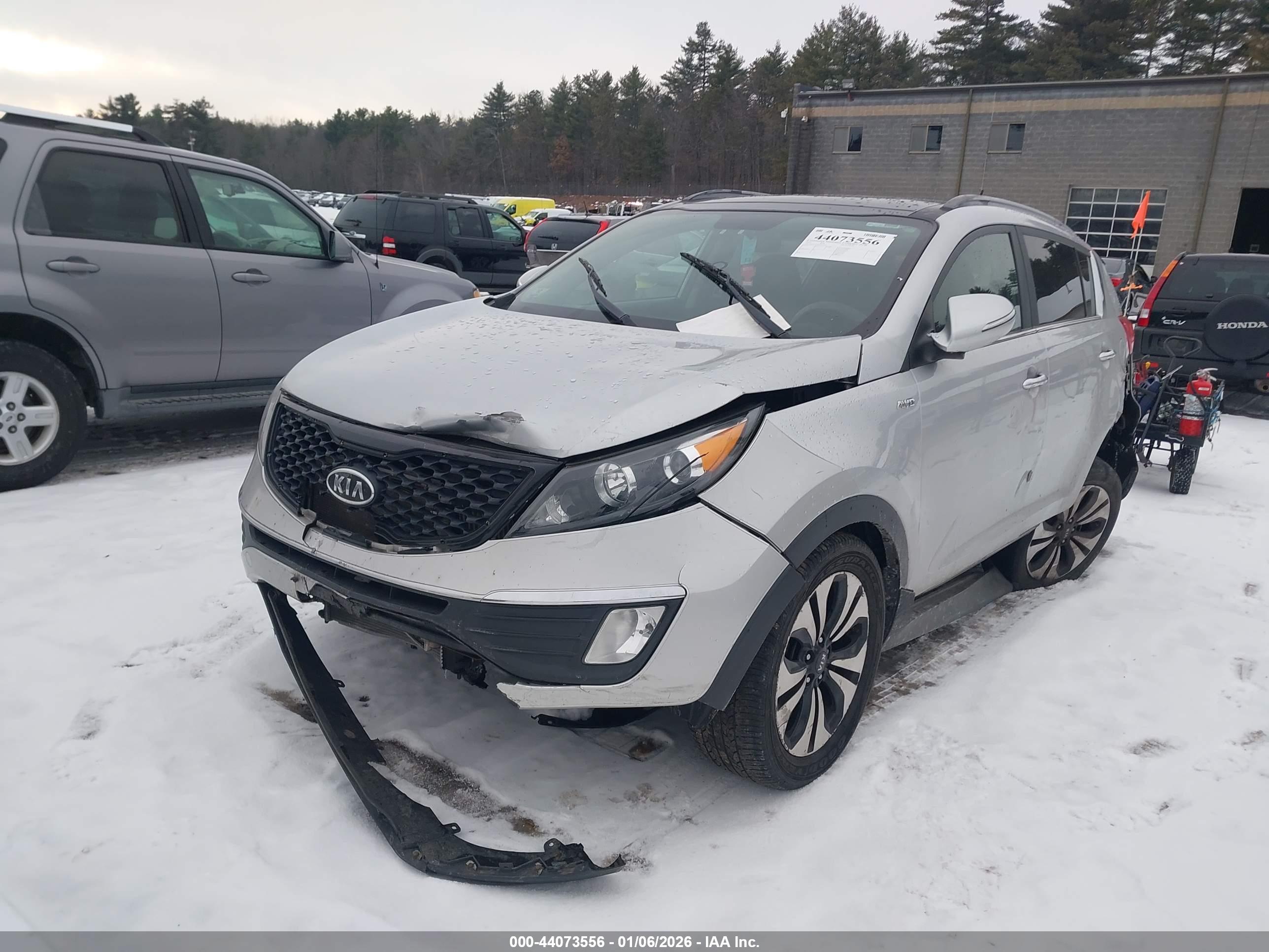 KIA SPORTAGE image 2