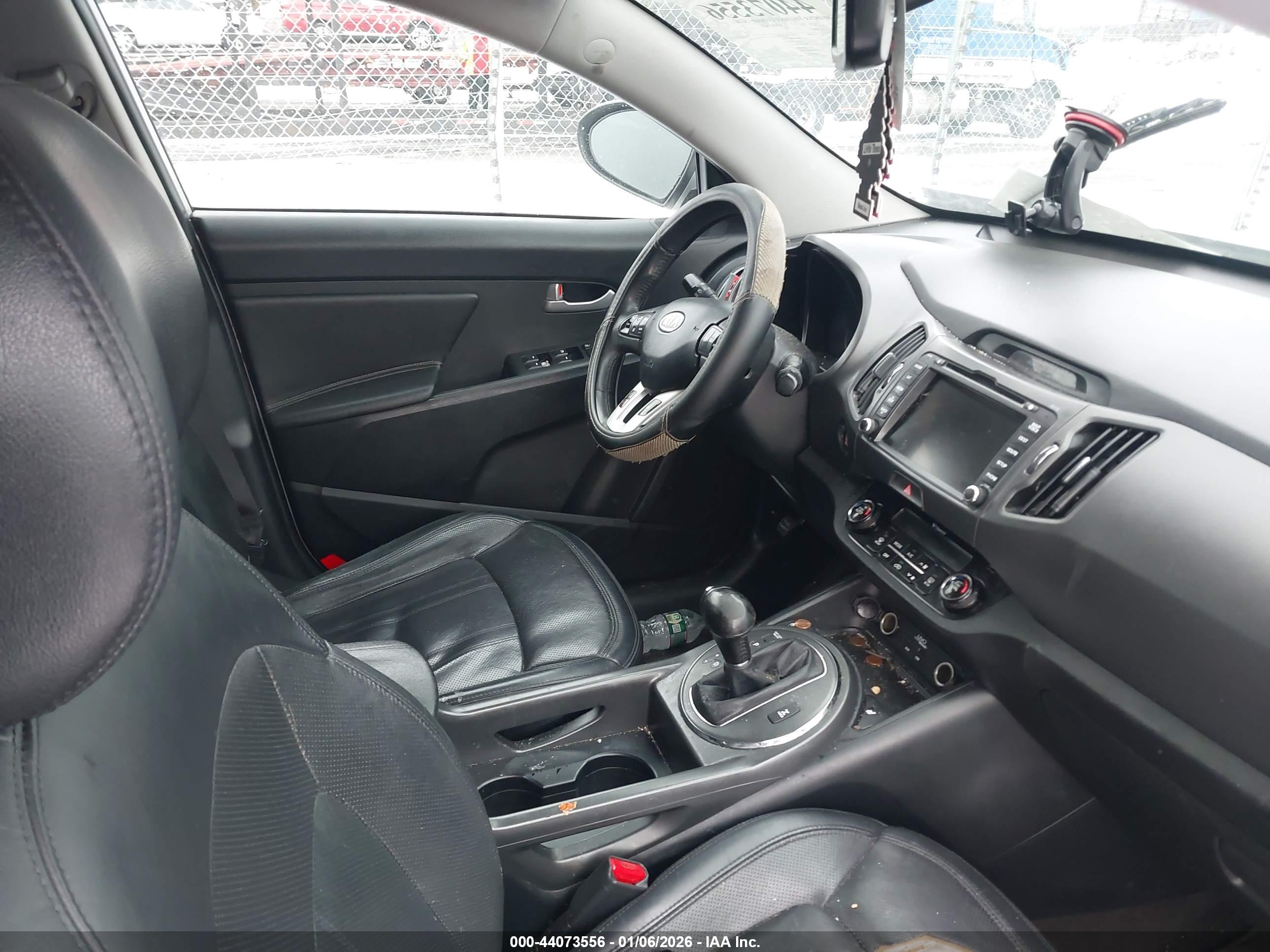 KIA SPORTAGE image 5