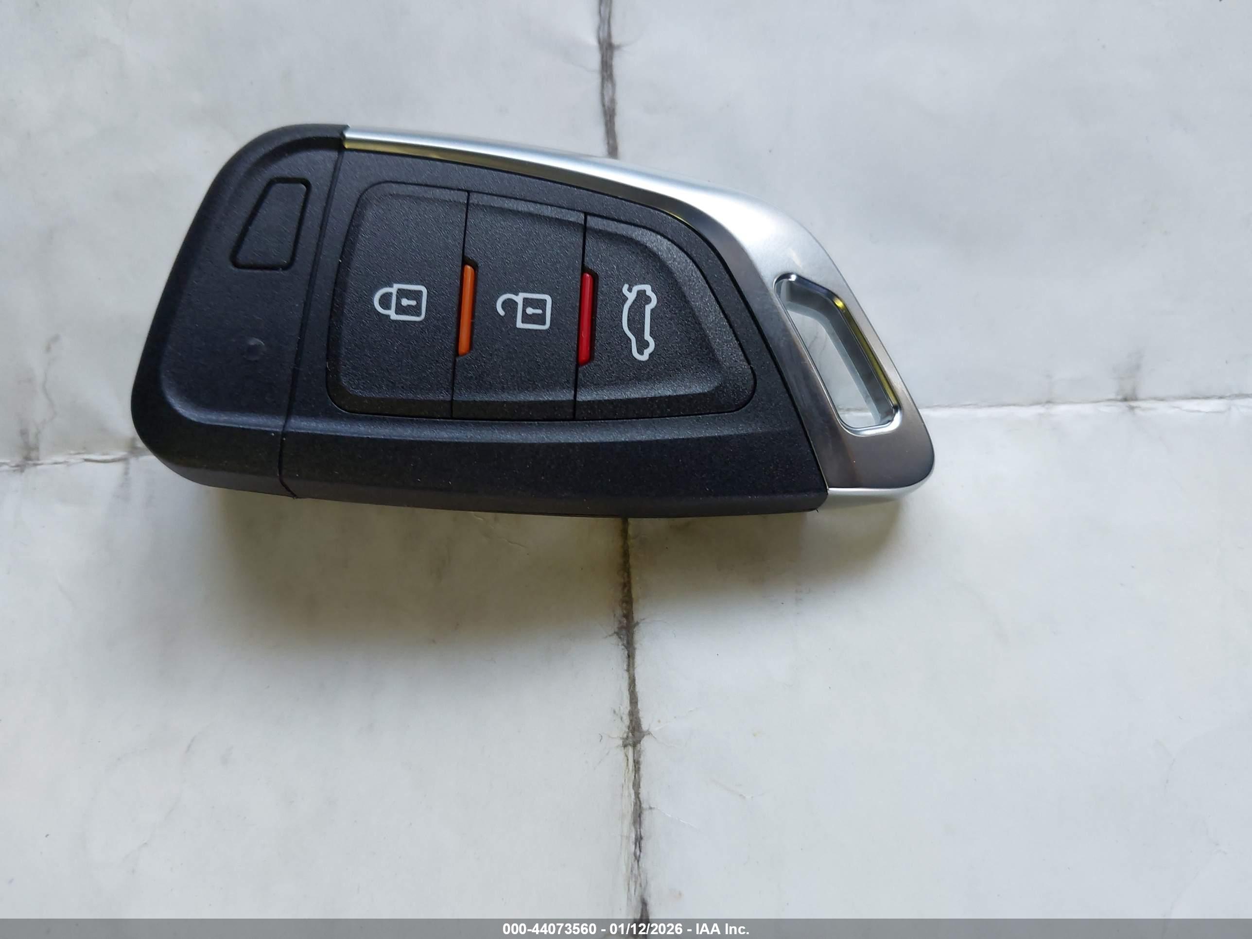 NISSAN ROGUE image 11