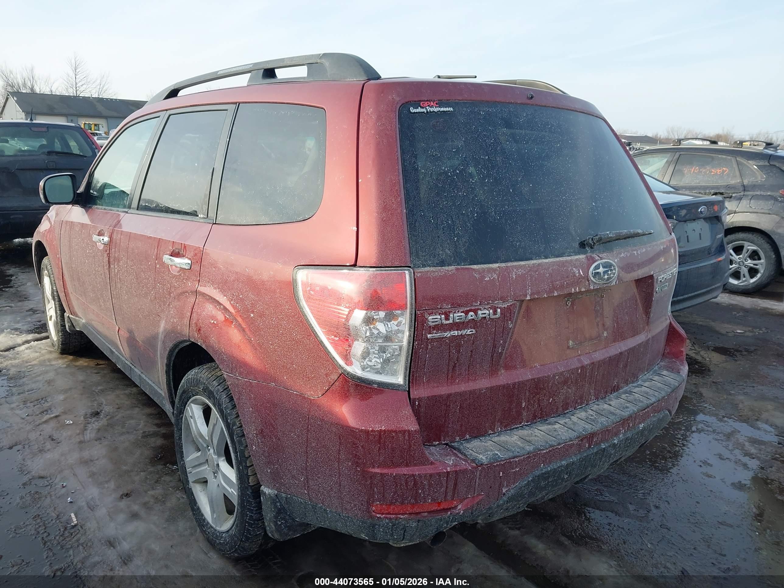 SUBARU FORESTER image 3