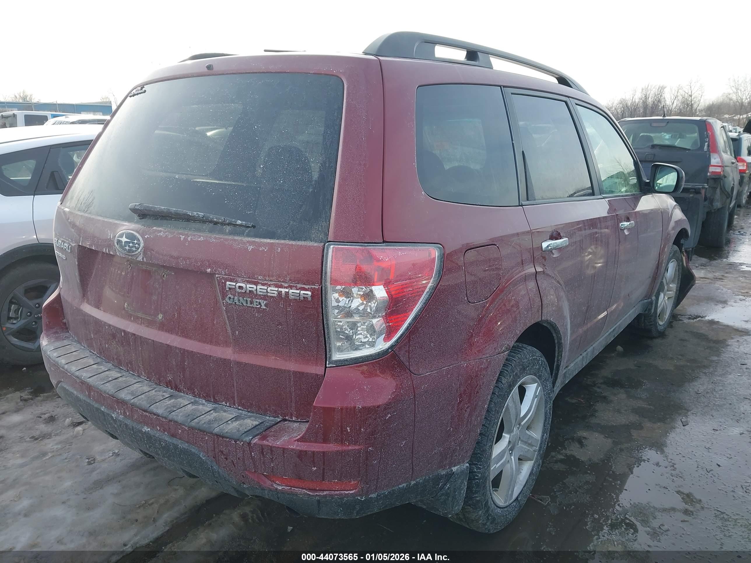 SUBARU FORESTER image 4