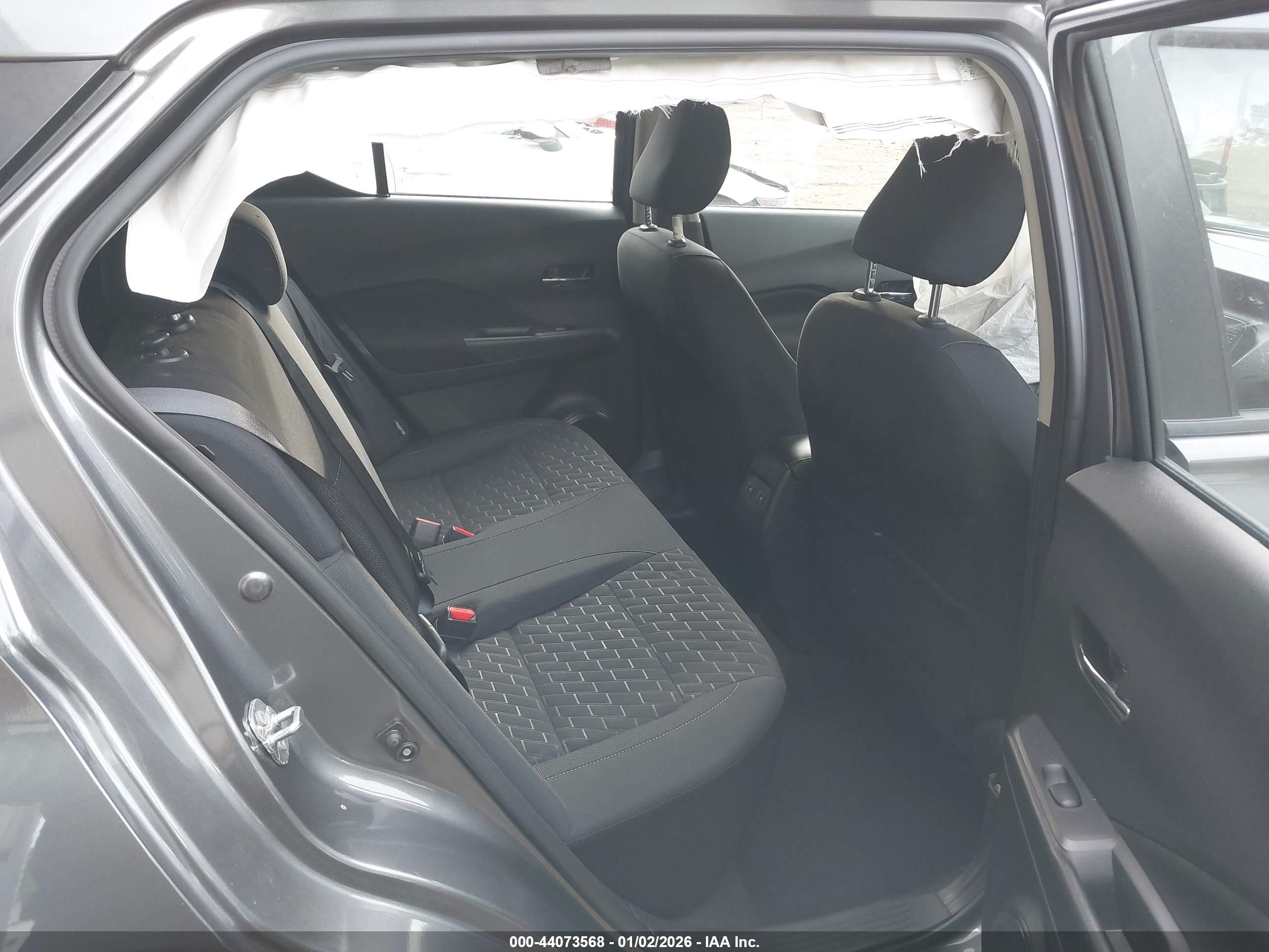 NISSAN KICKS image 8