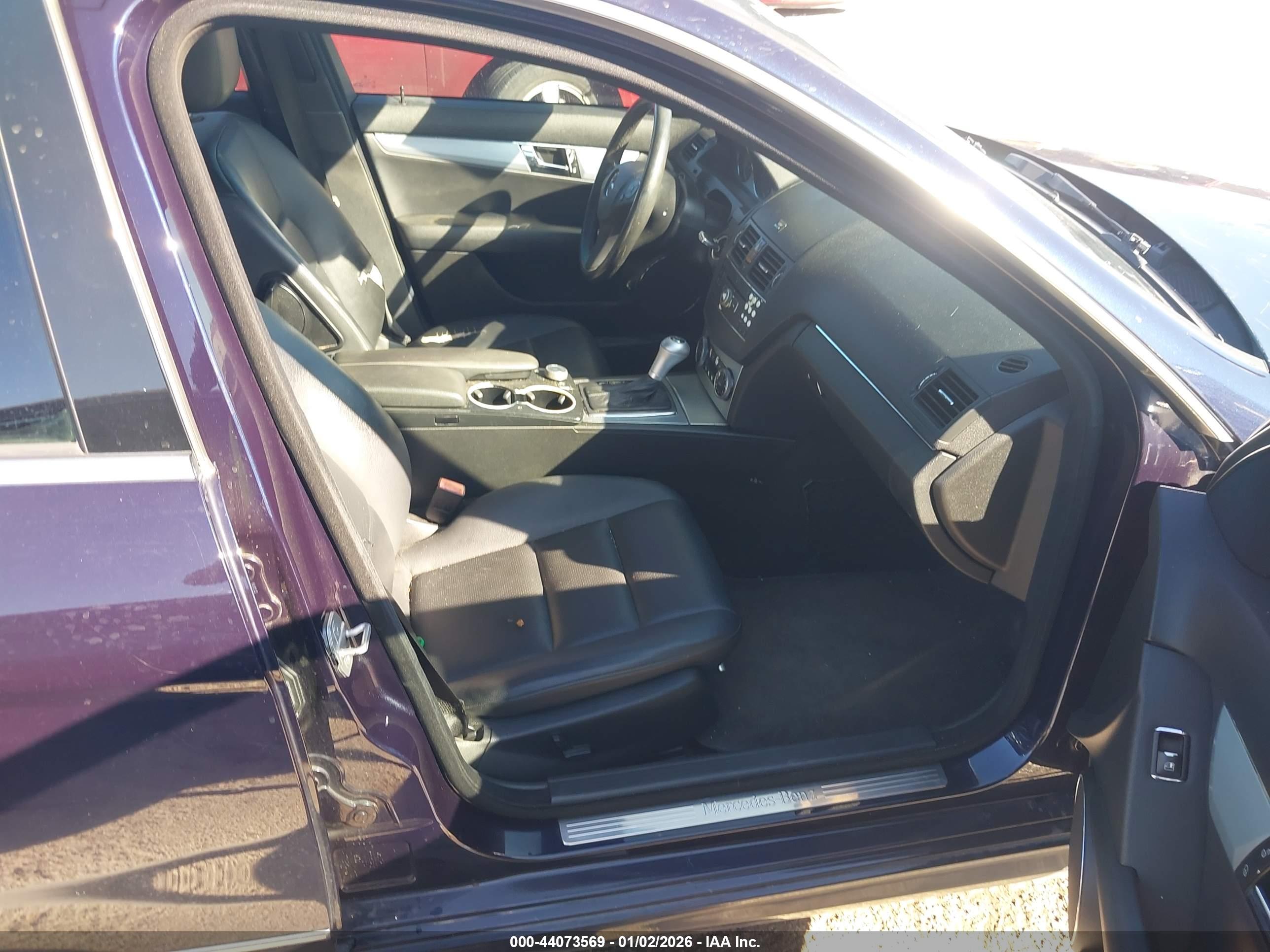MERCEDES-BENZ C image 5