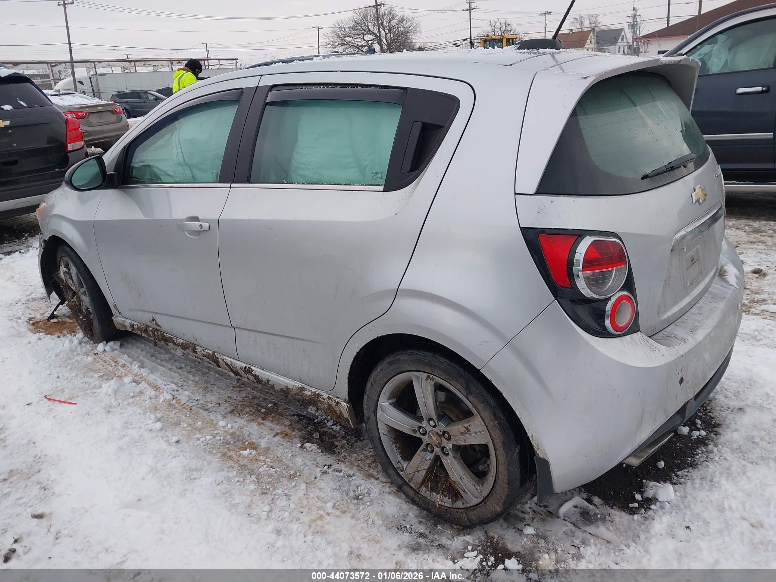 CHEVROLET SONIC image 3