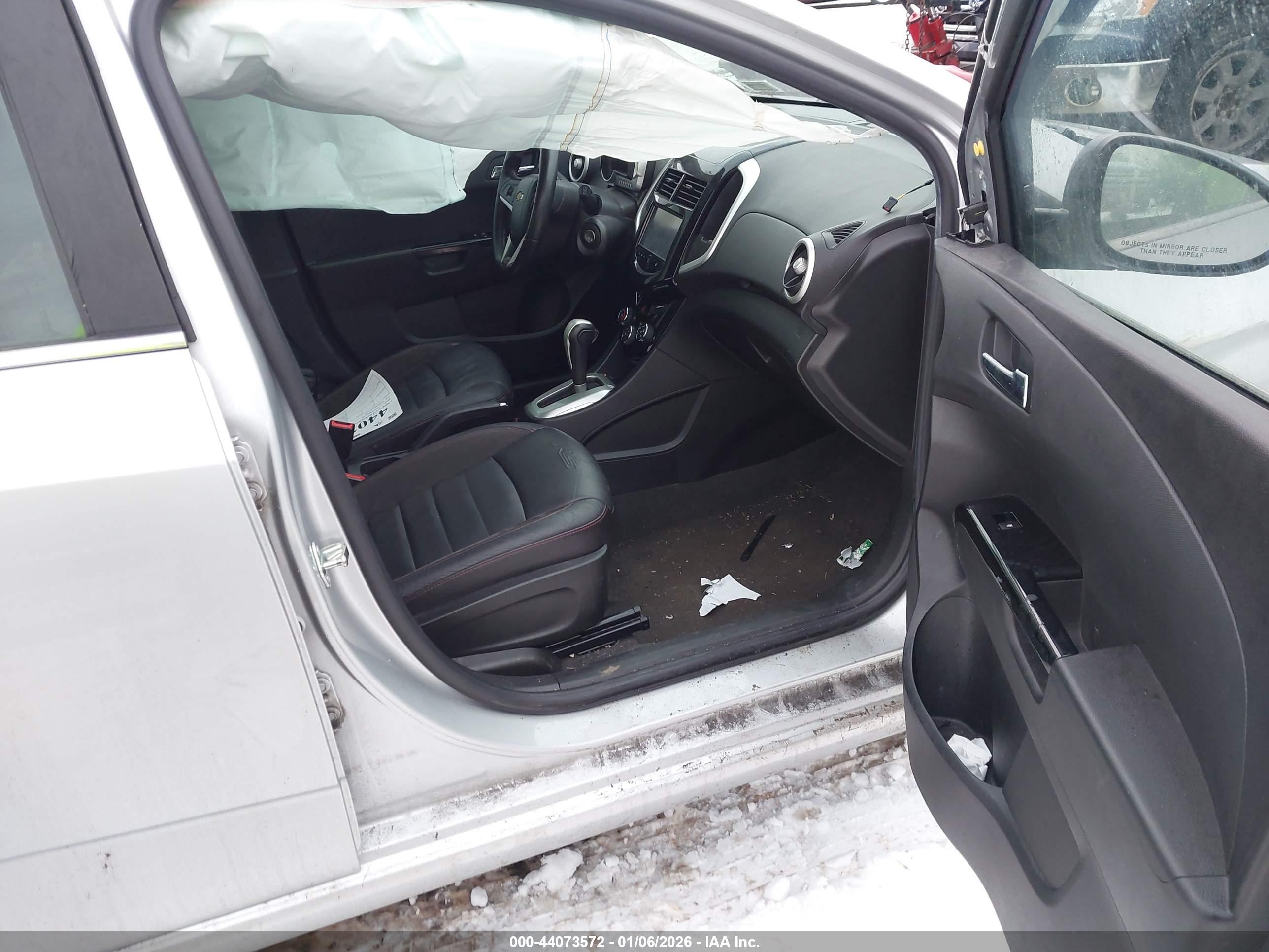 CHEVROLET SONIC image 5