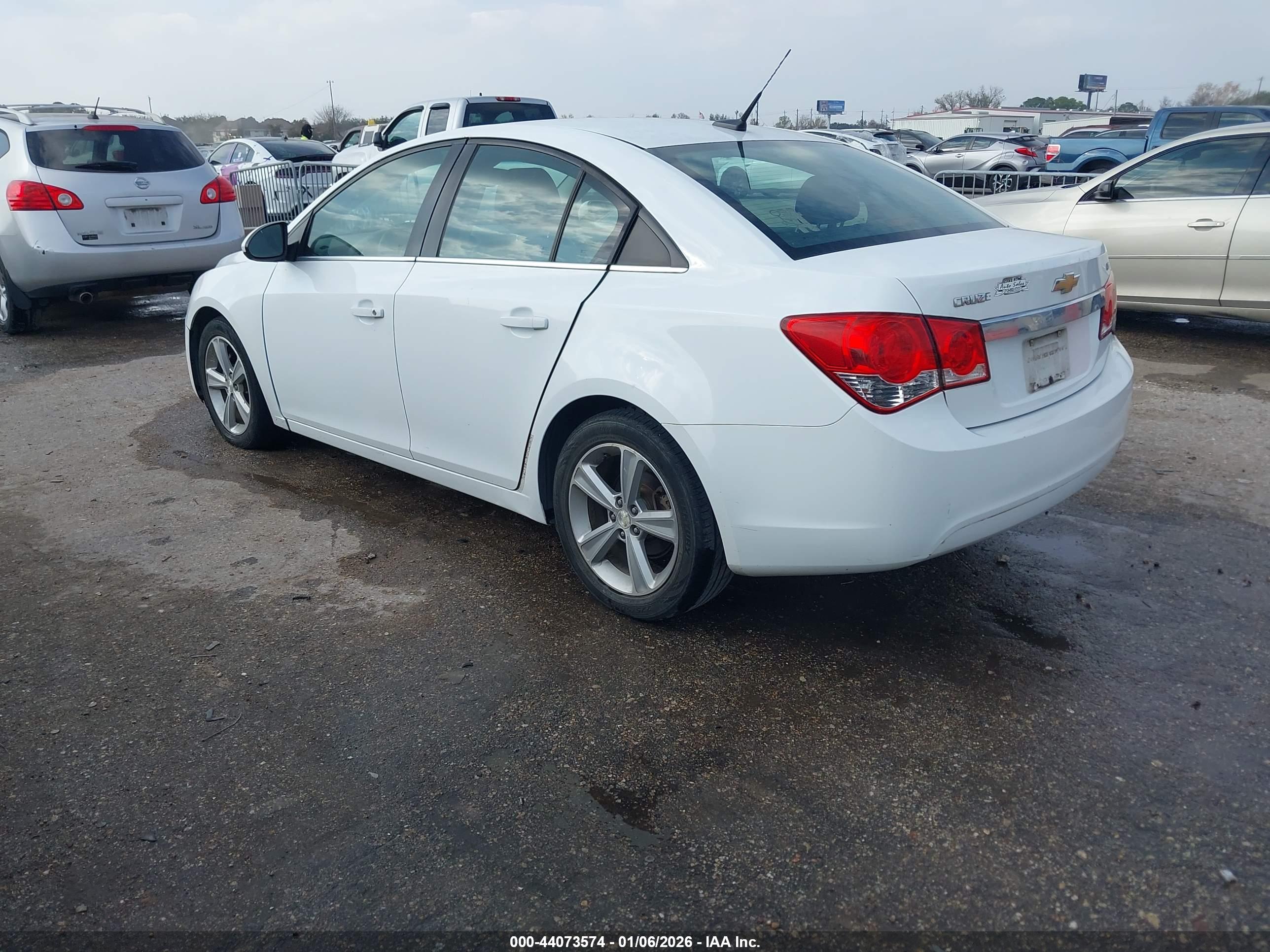CHEVROLET CRUZE image 3