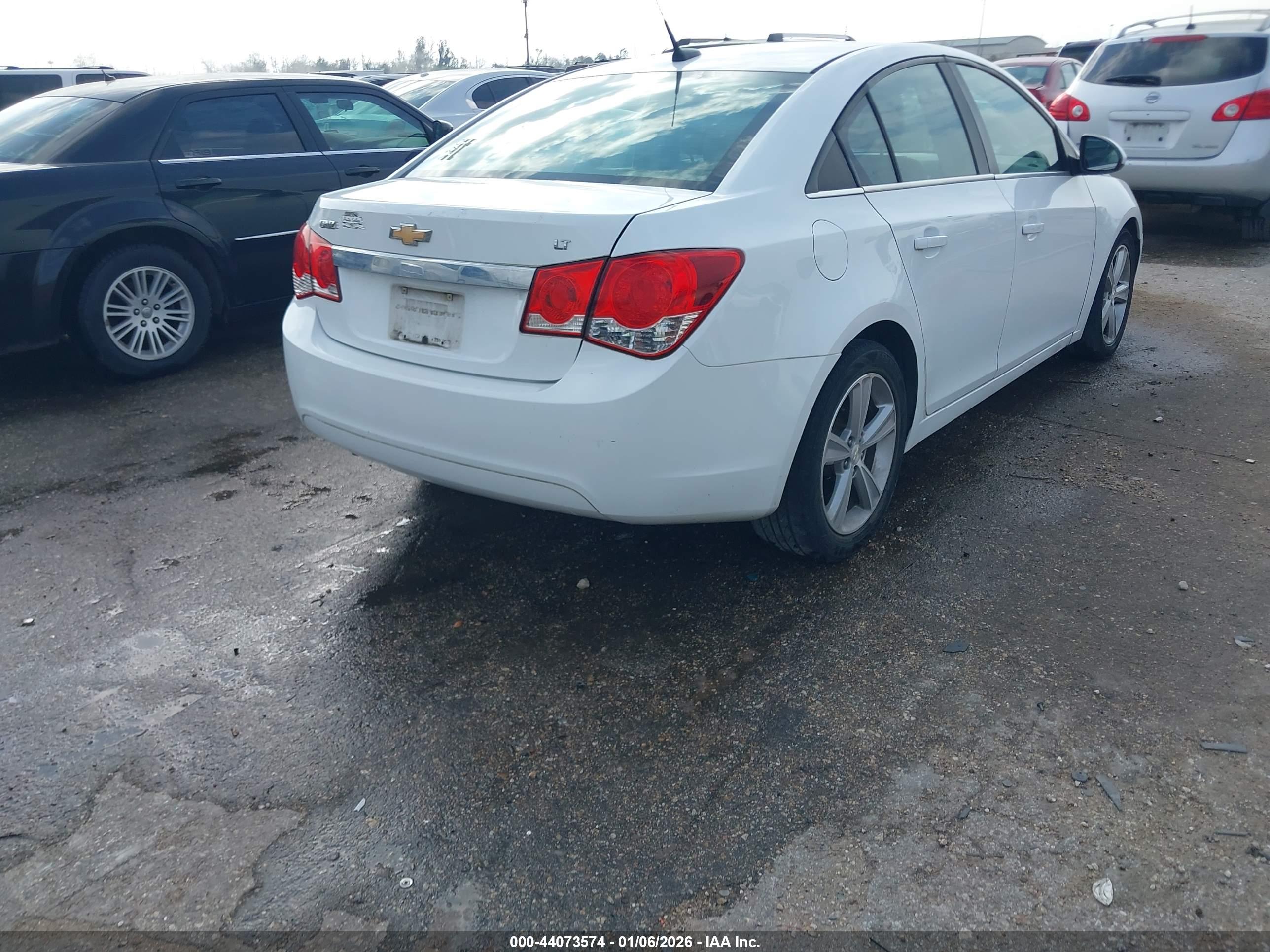 CHEVROLET CRUZE image 4