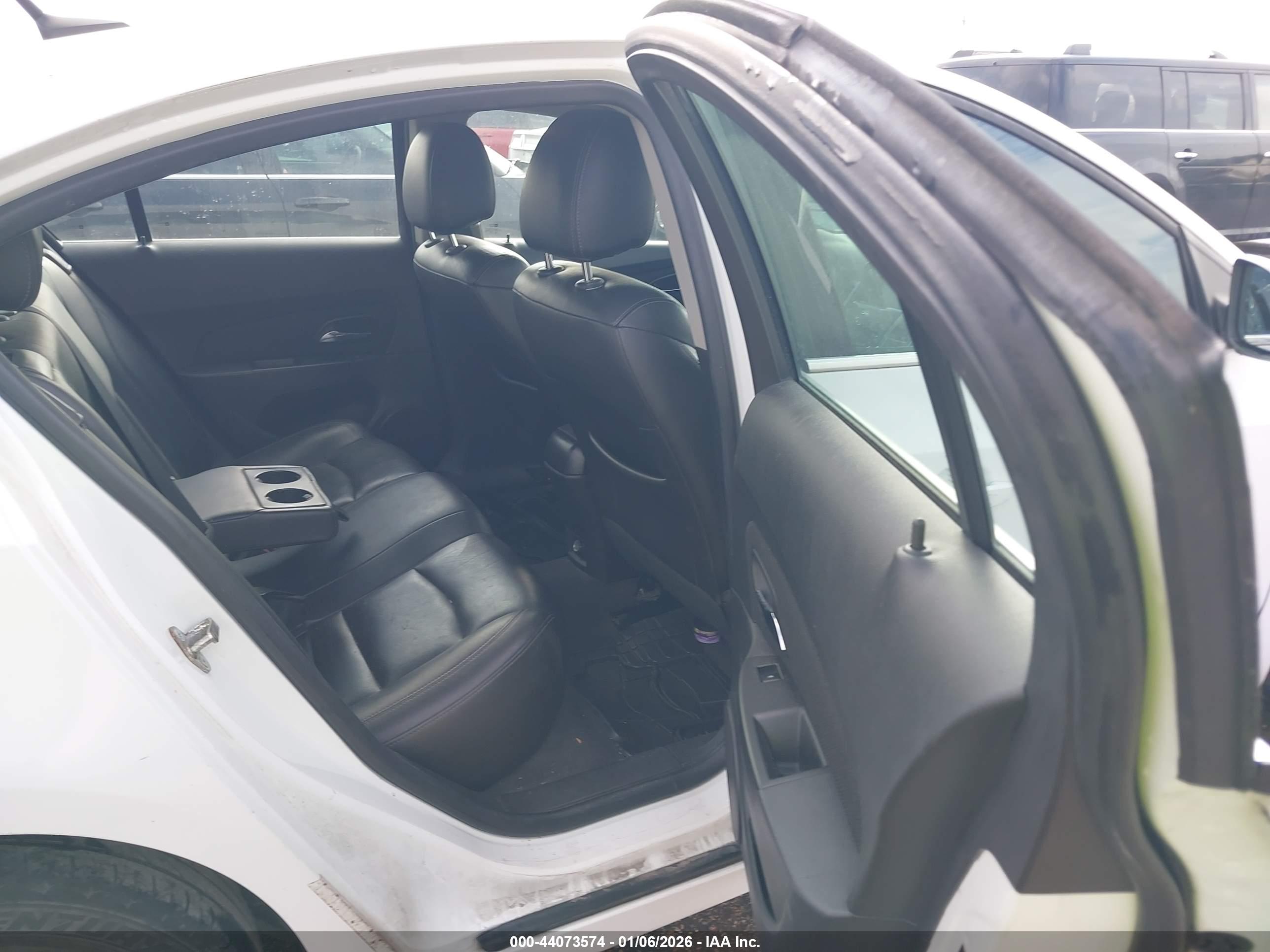 CHEVROLET CRUZE image 8