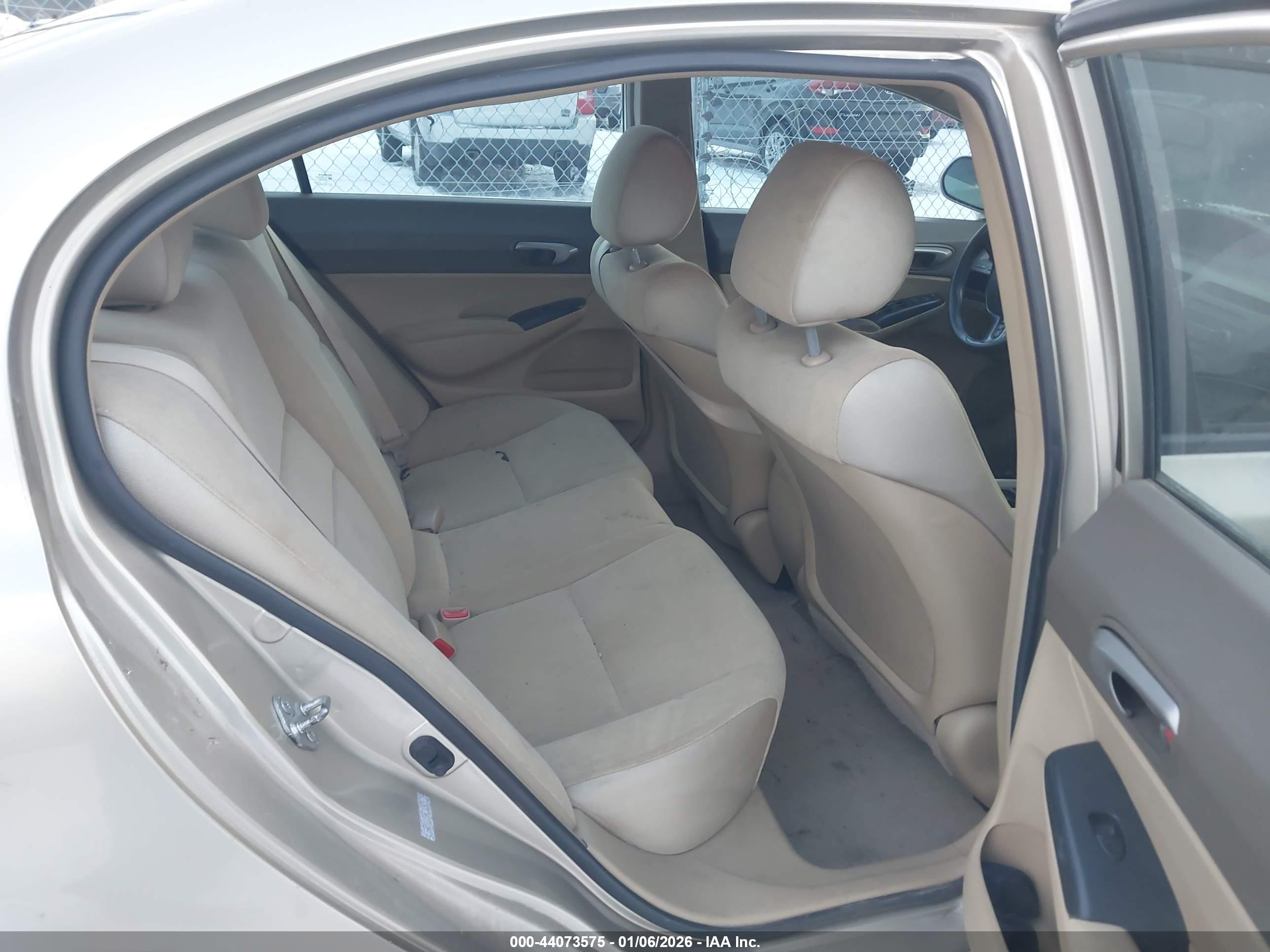 HONDA CIVIC image 8