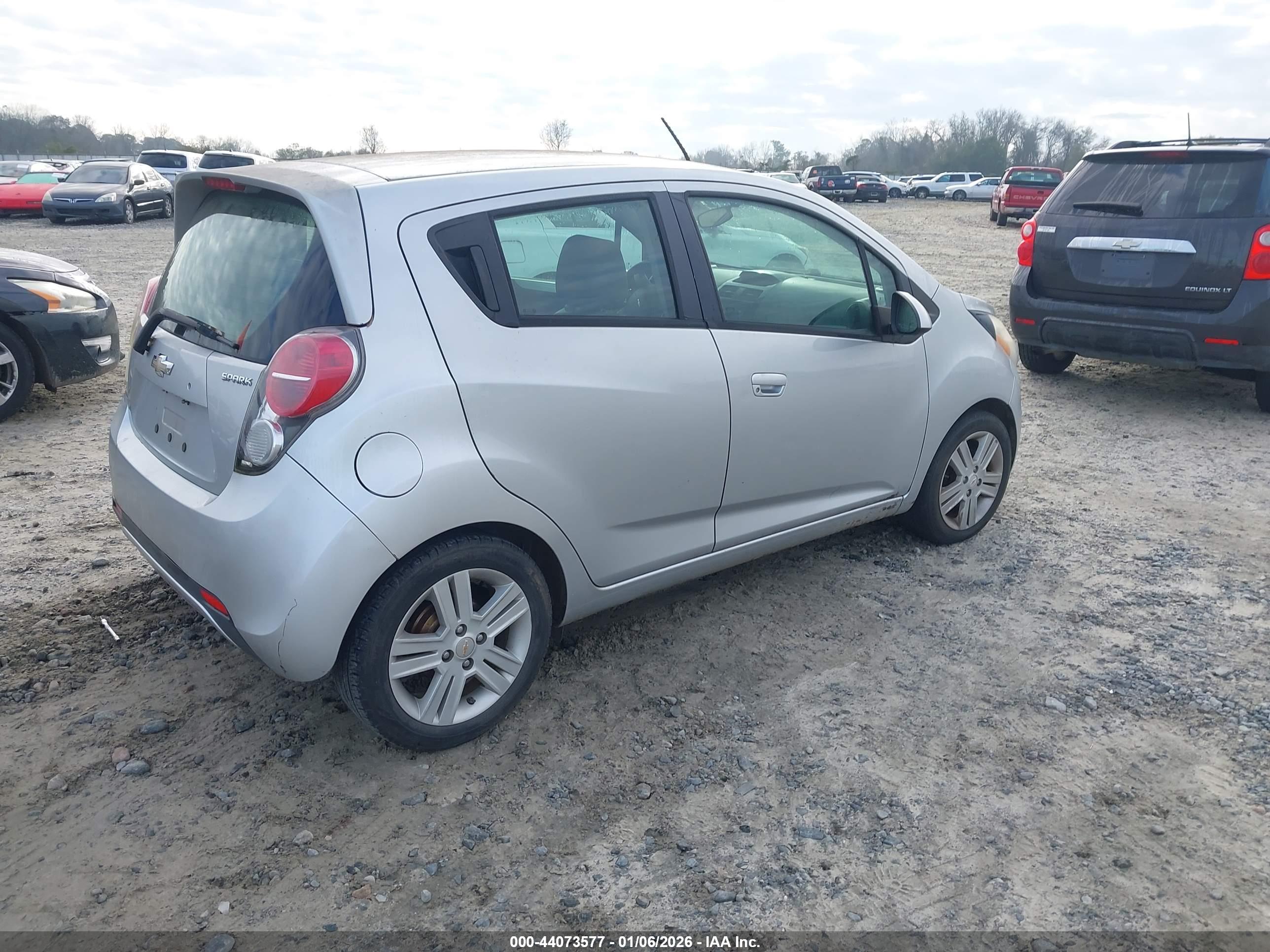 CHEVROLET SPARK image 4