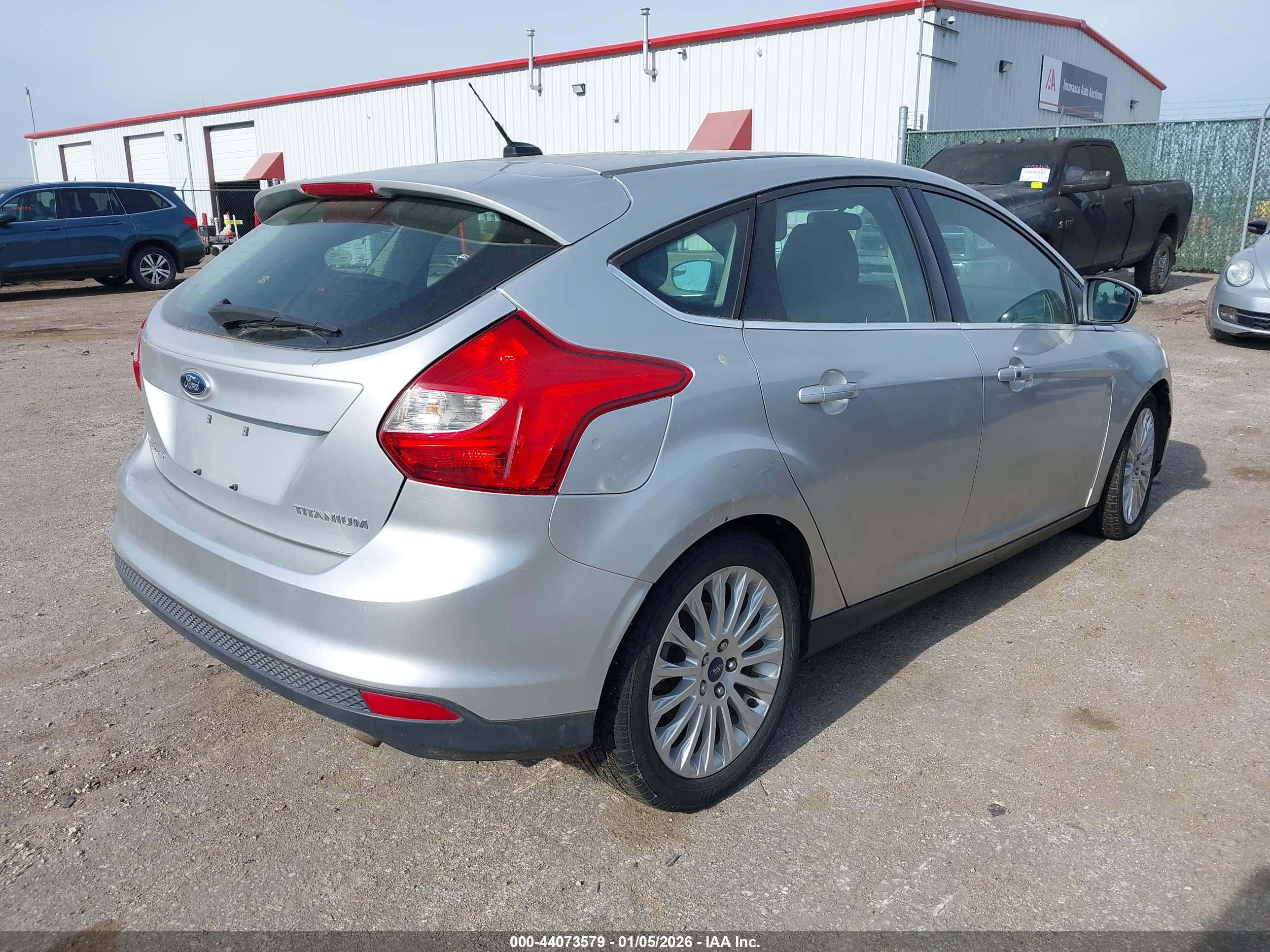 FORD FOCUS image 4