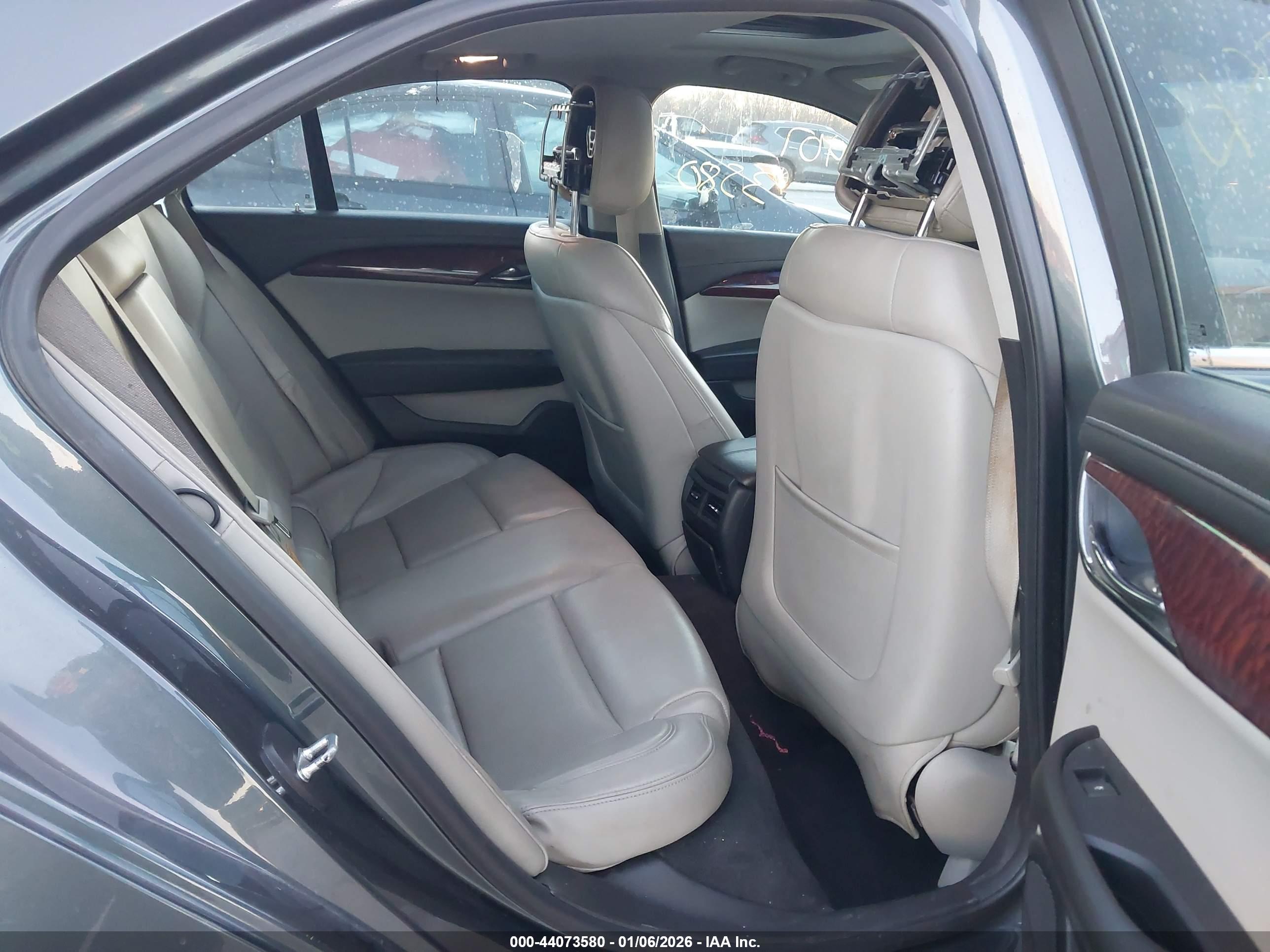 CADILLAC ATS image 8