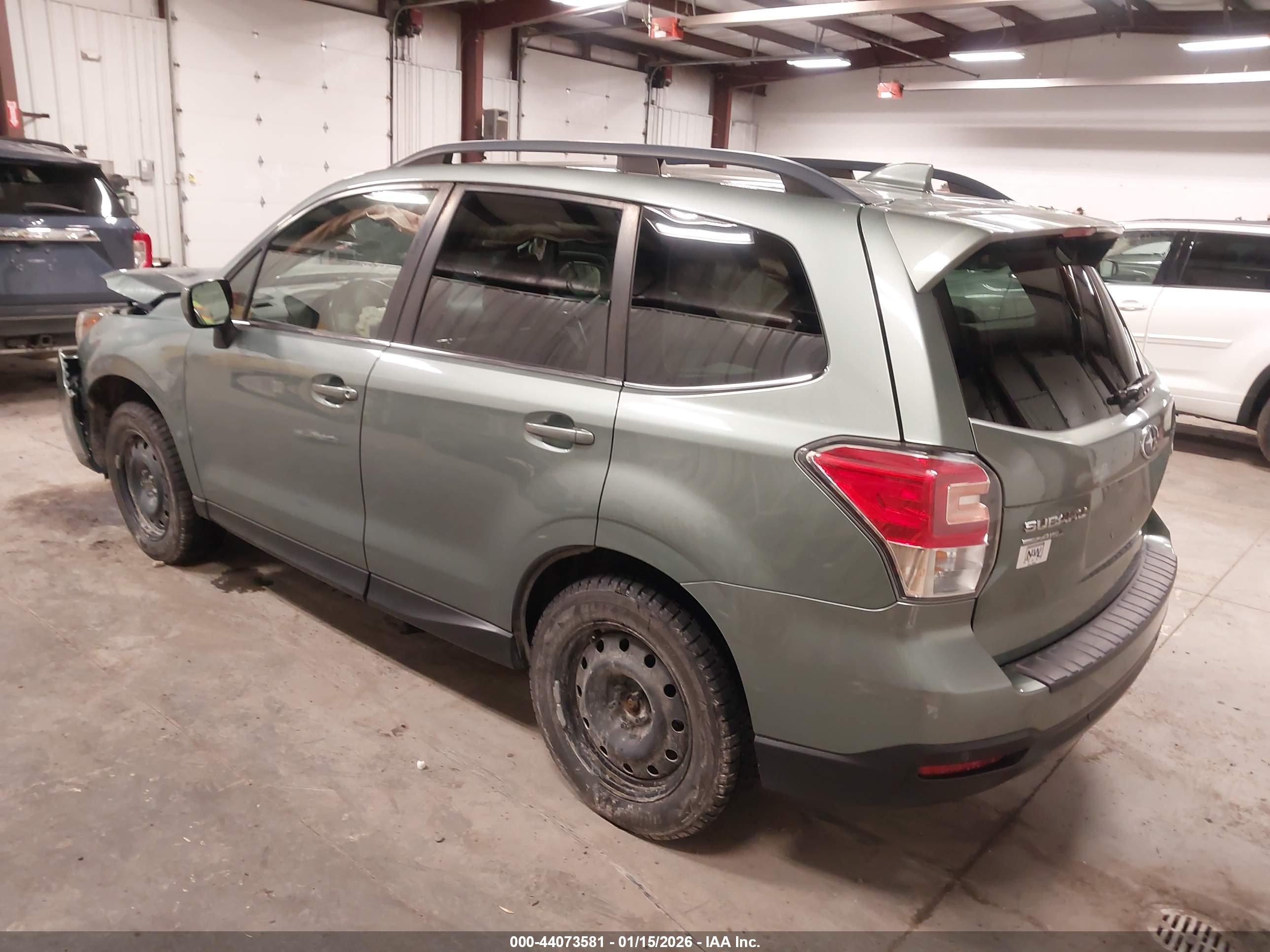 SUBARU FORESTER image 3