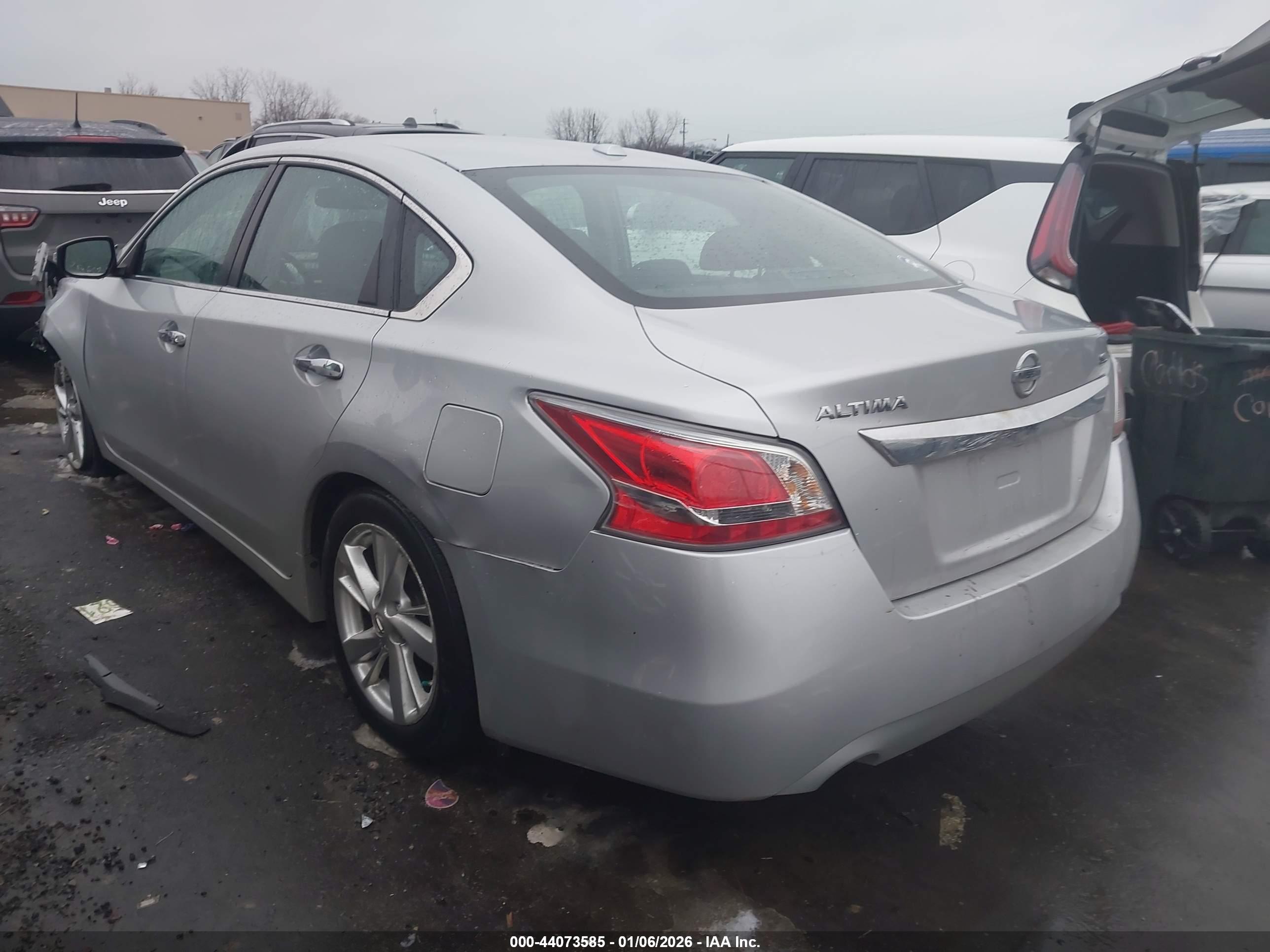 NISSAN ALTIMA image 3