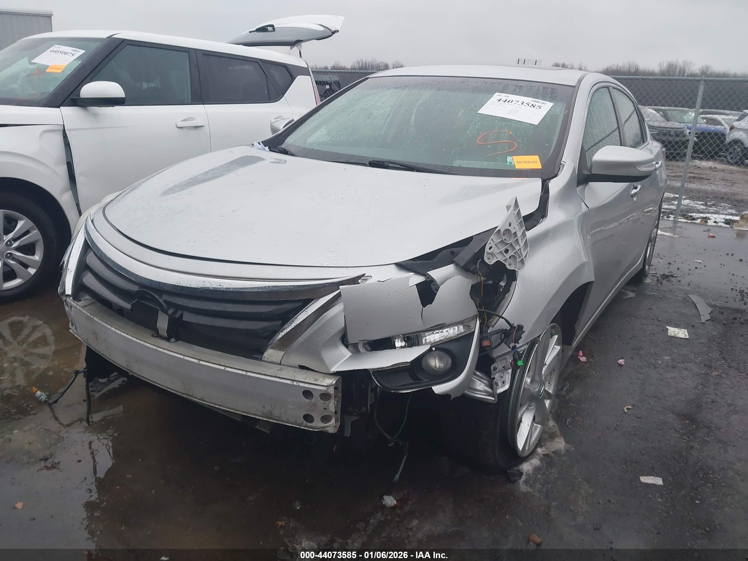NISSAN ALTIMA image 6