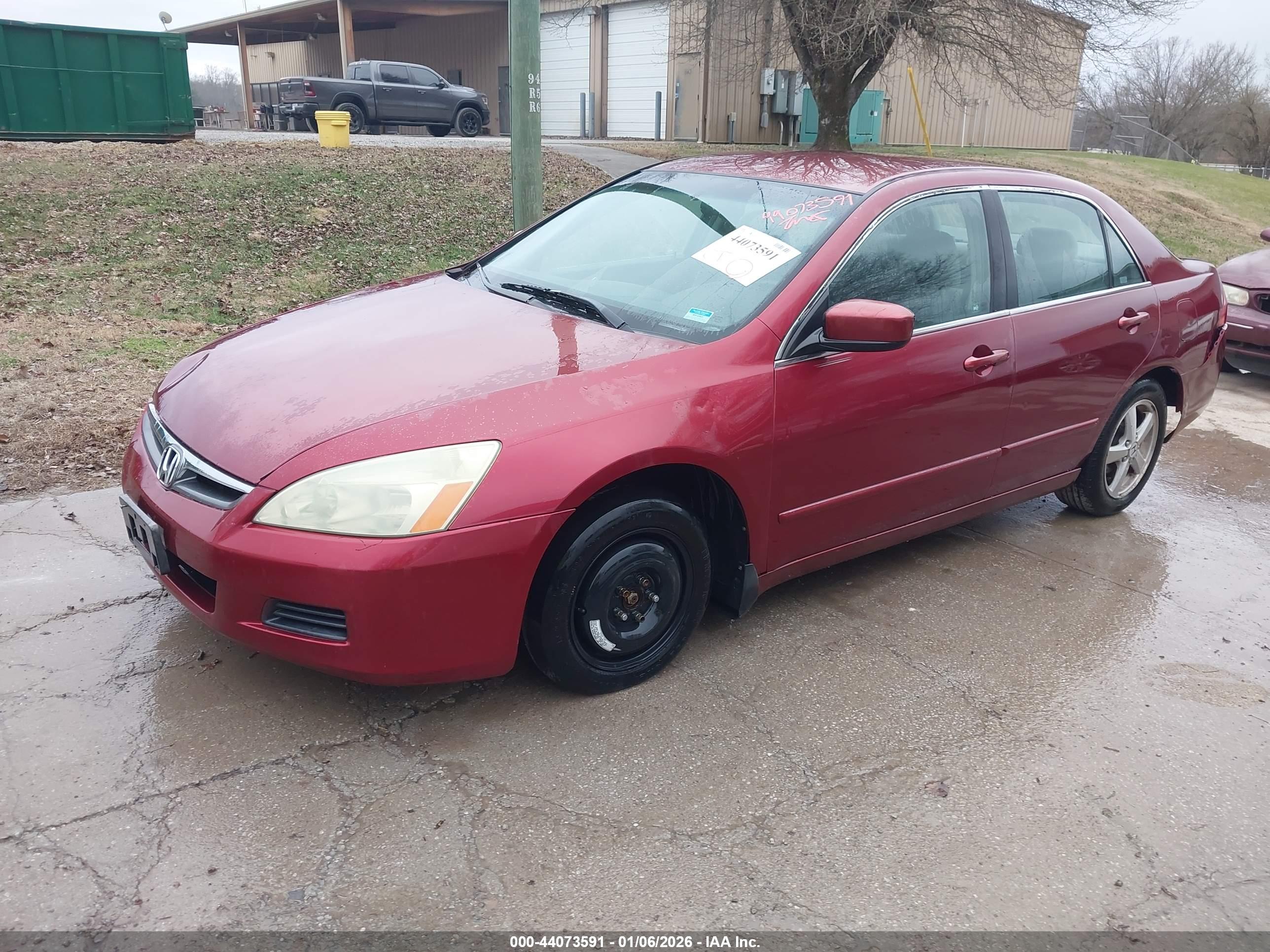 HONDA ACCORD image 2