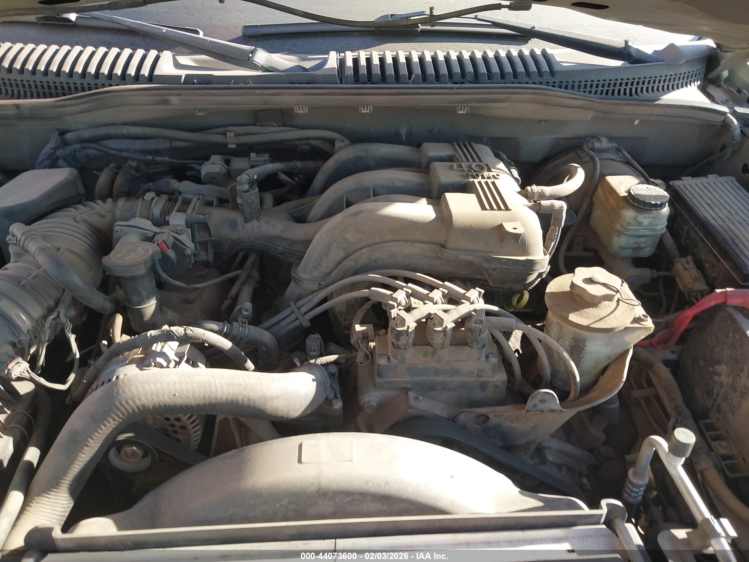 FORD EXPLORER image 10