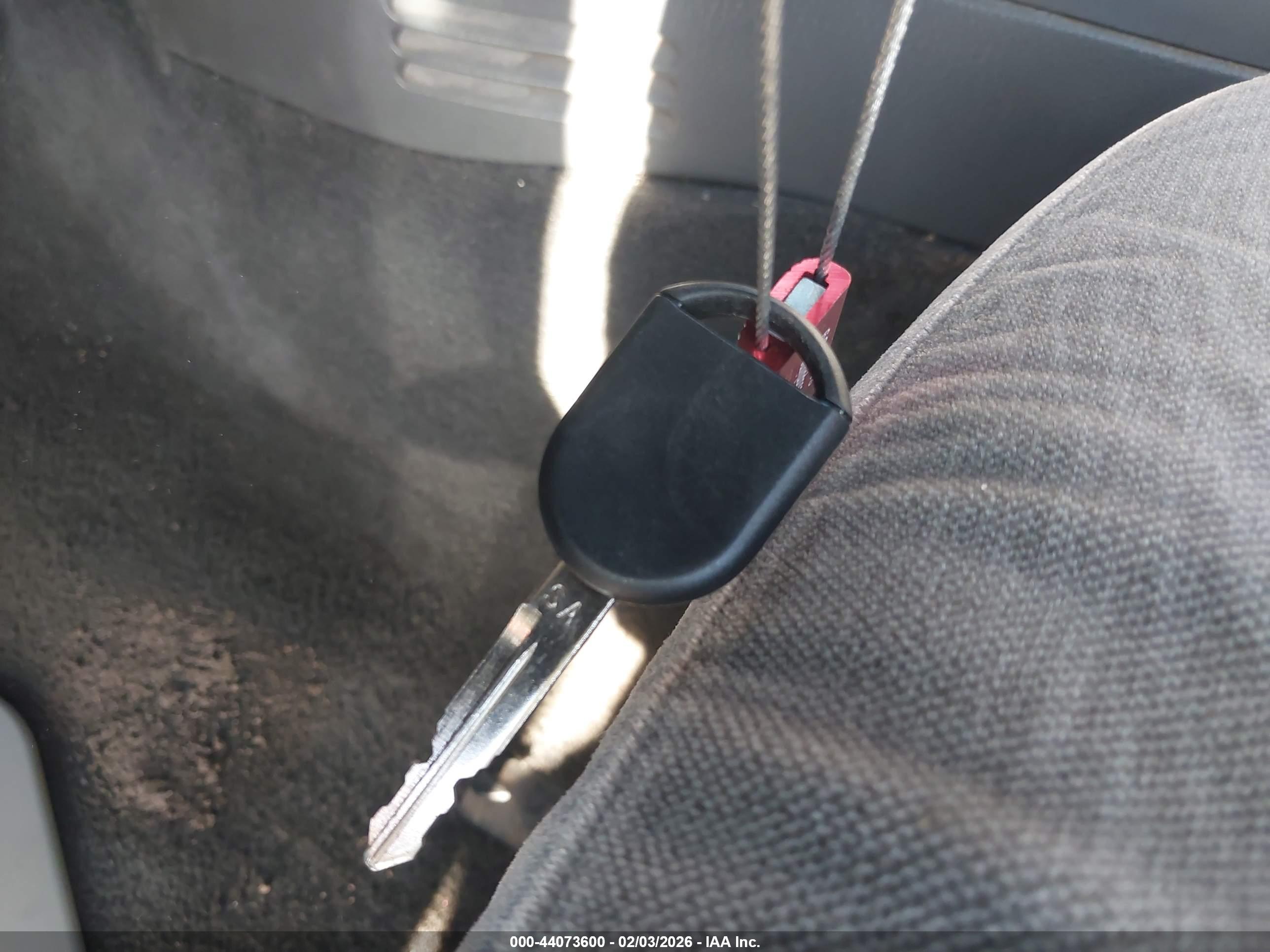 FORD EXPLORER image 11