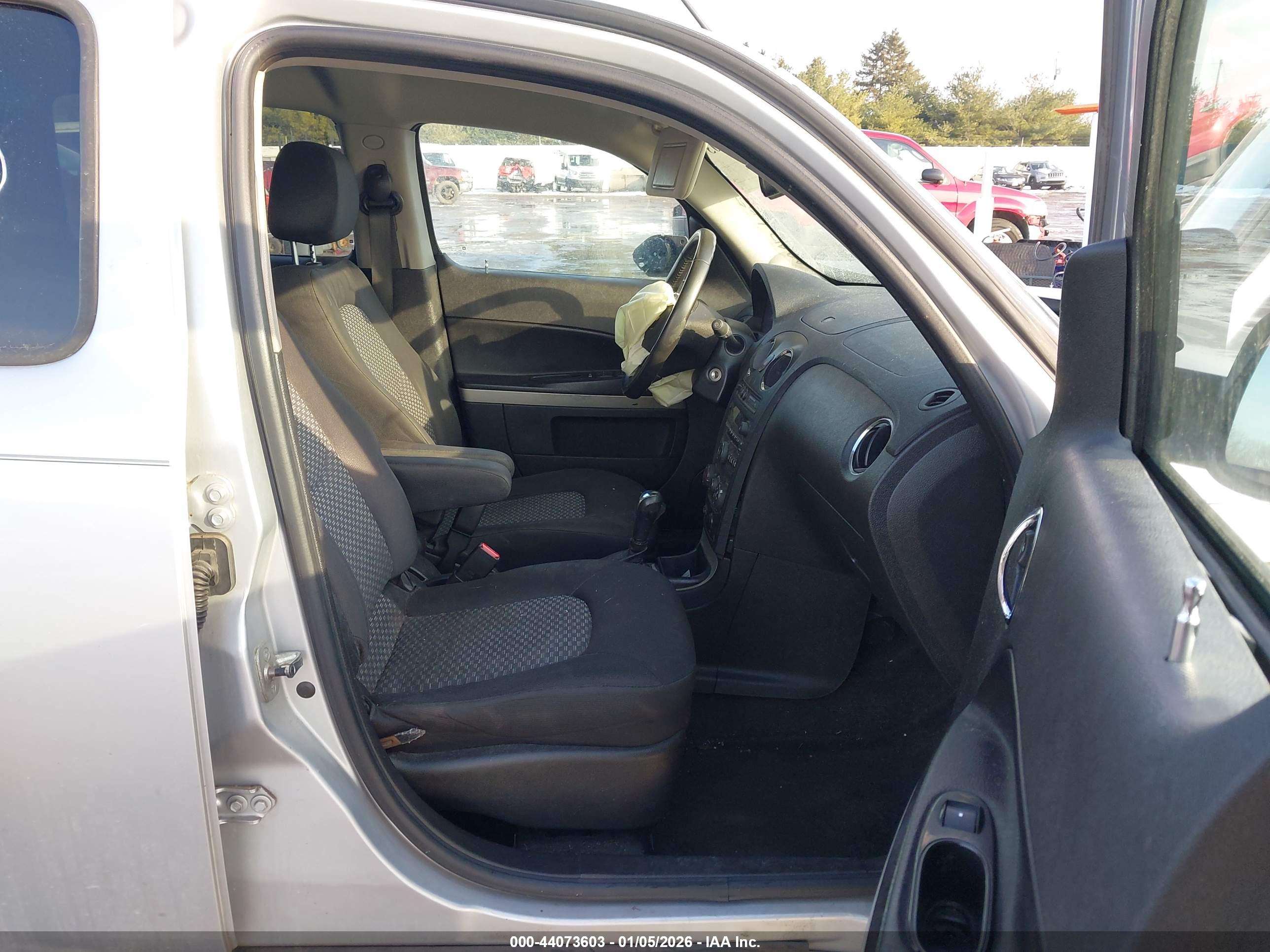 CHEVROLET HHR image 5