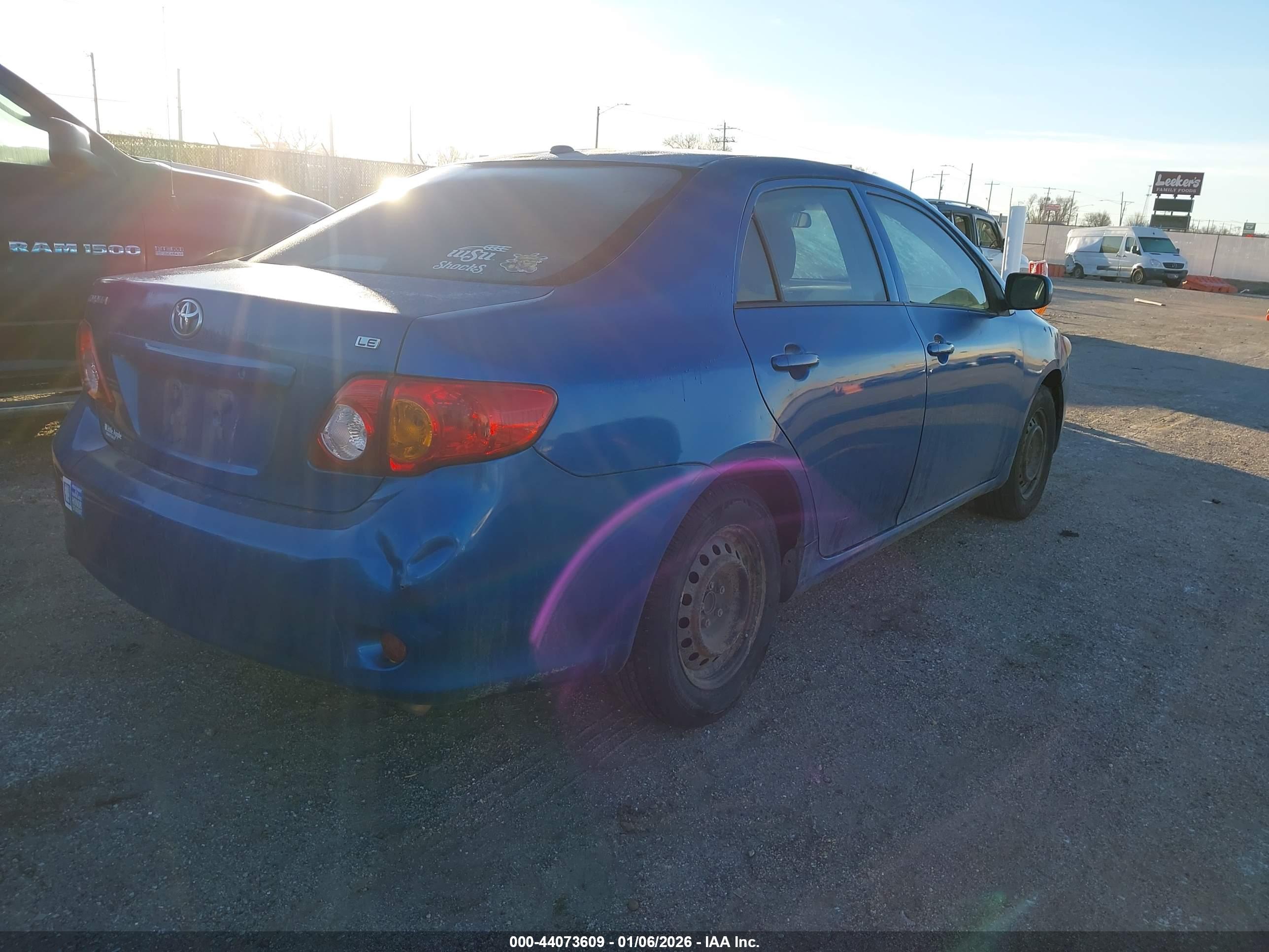 TOYOTA COROLLA image 4