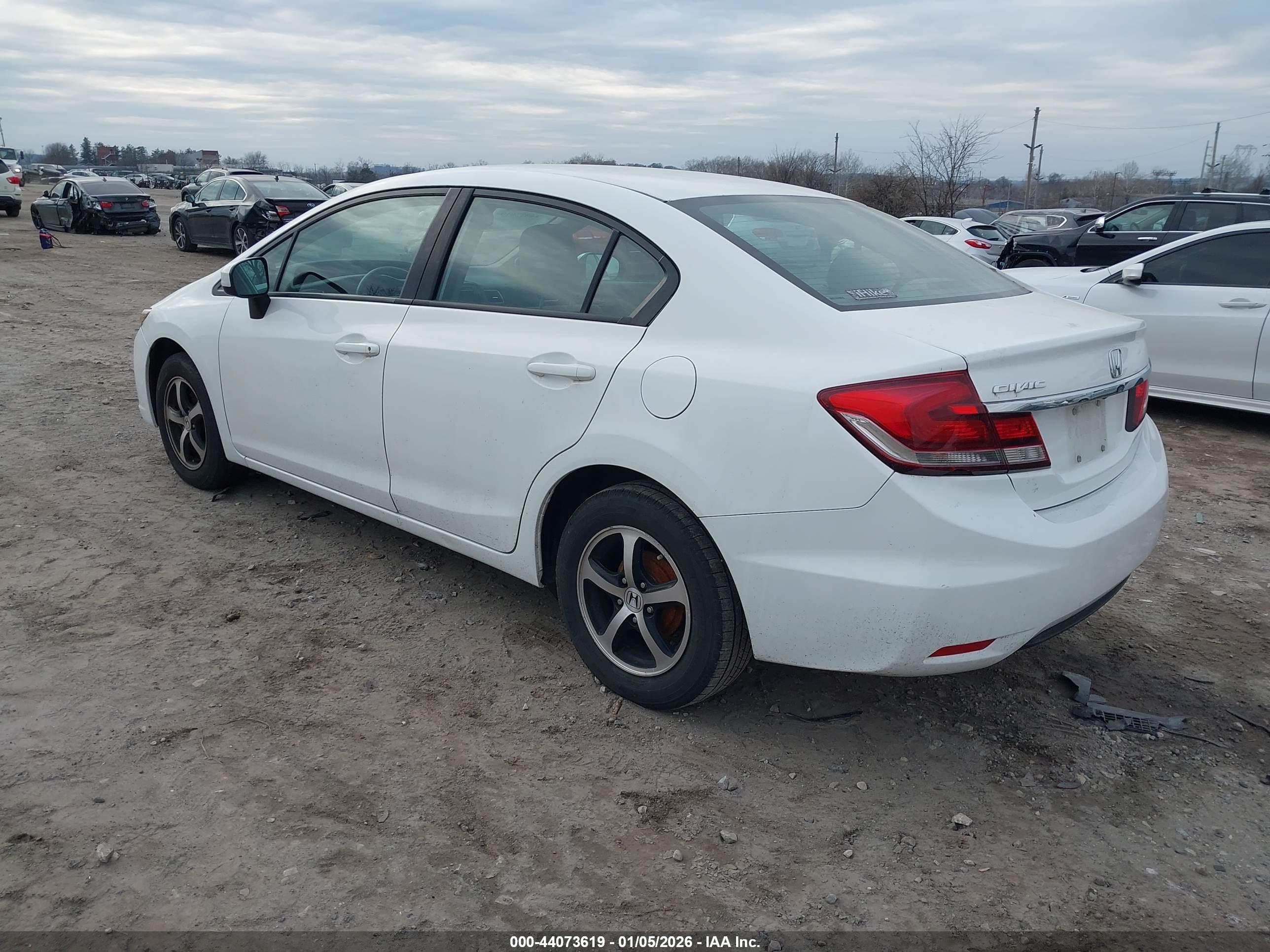 HONDA CIVIC image 3