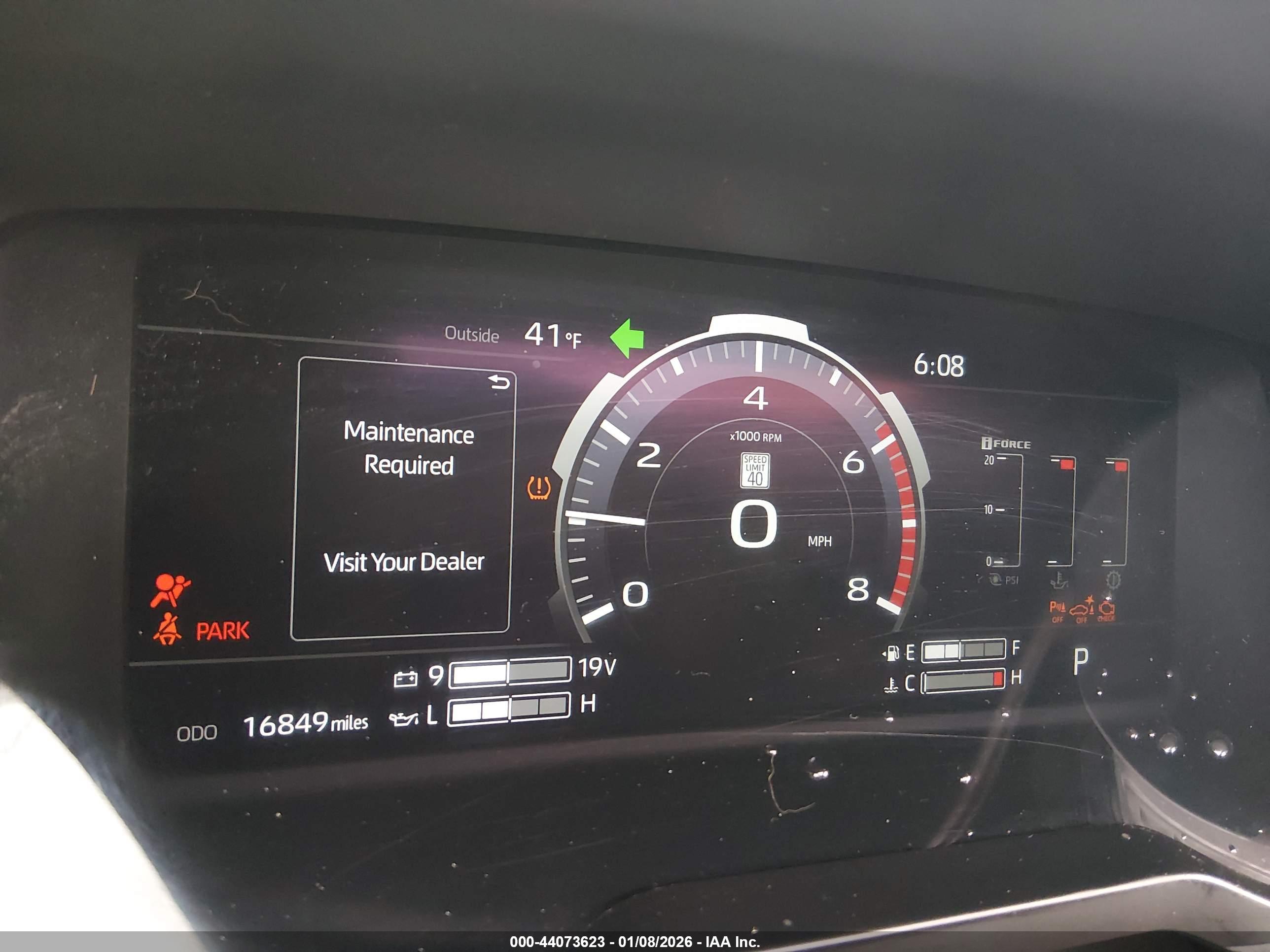 TOYOTA TUNDRA image 7