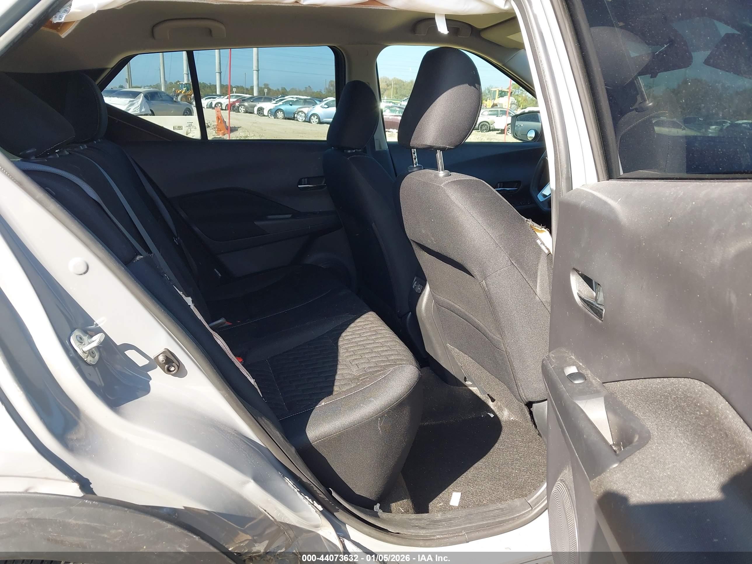 NISSAN KICKS image 8