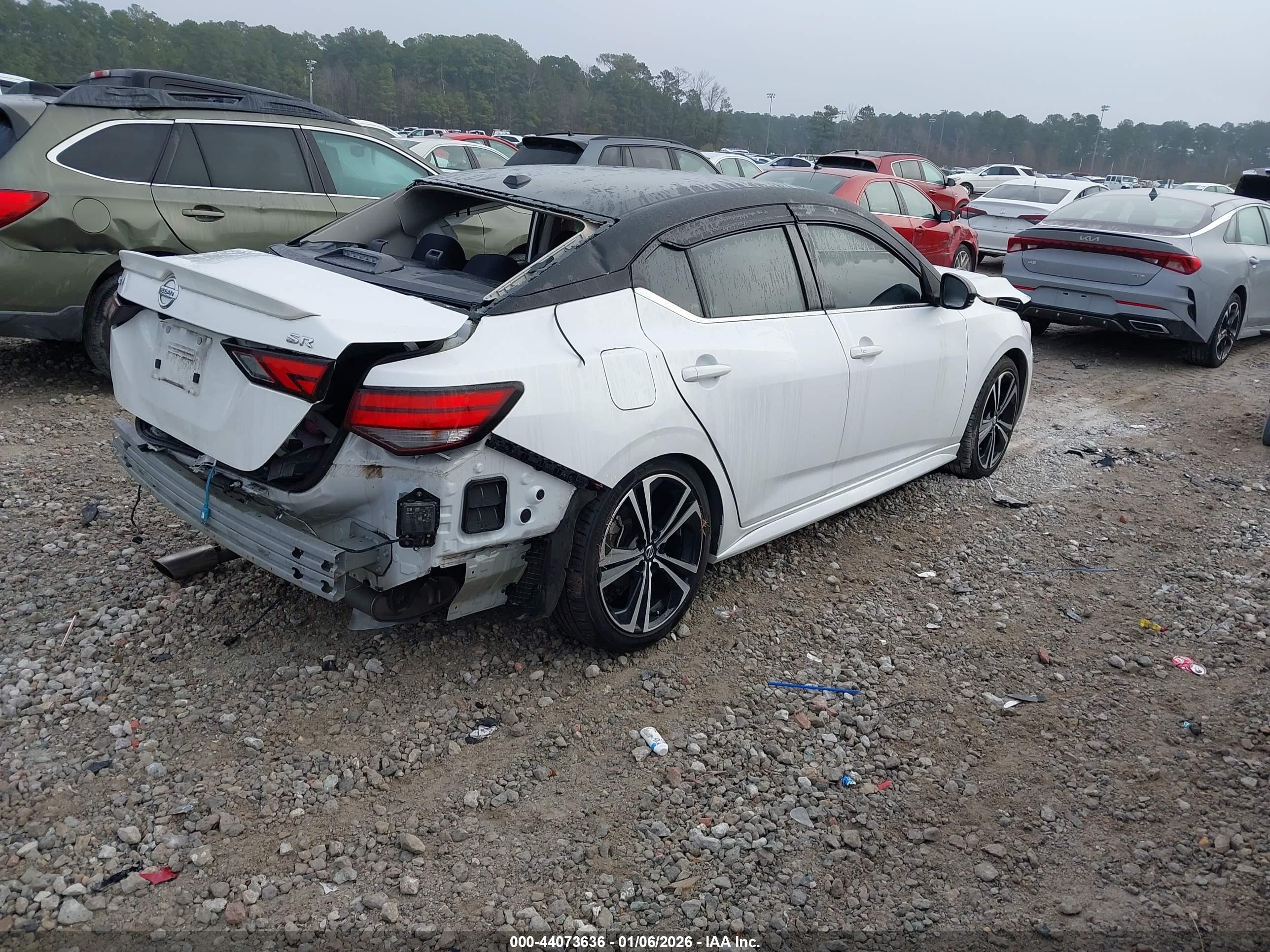 NISSAN SENTRA image 4