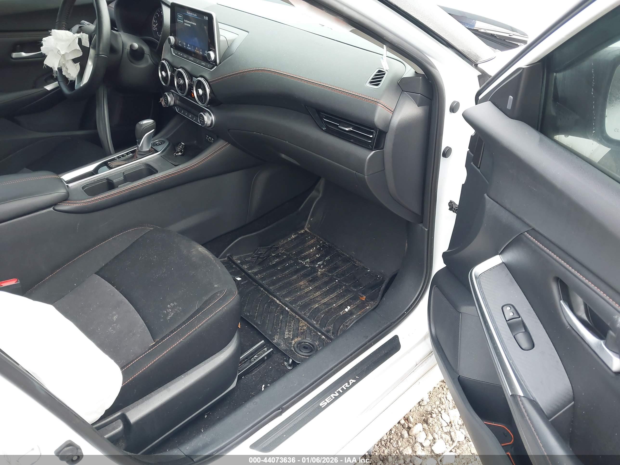 NISSAN SENTRA image 5