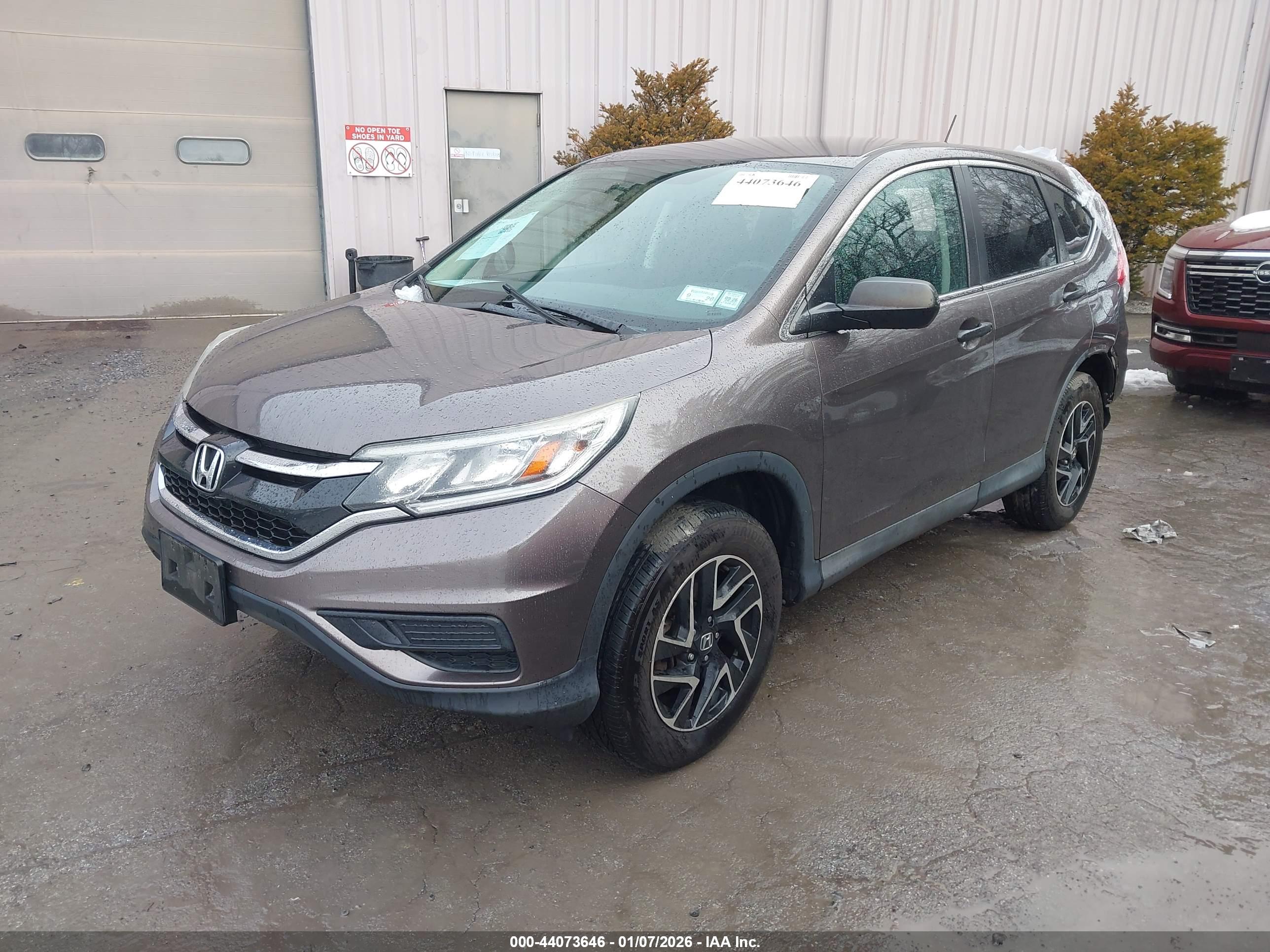HONDA CR-V image 2