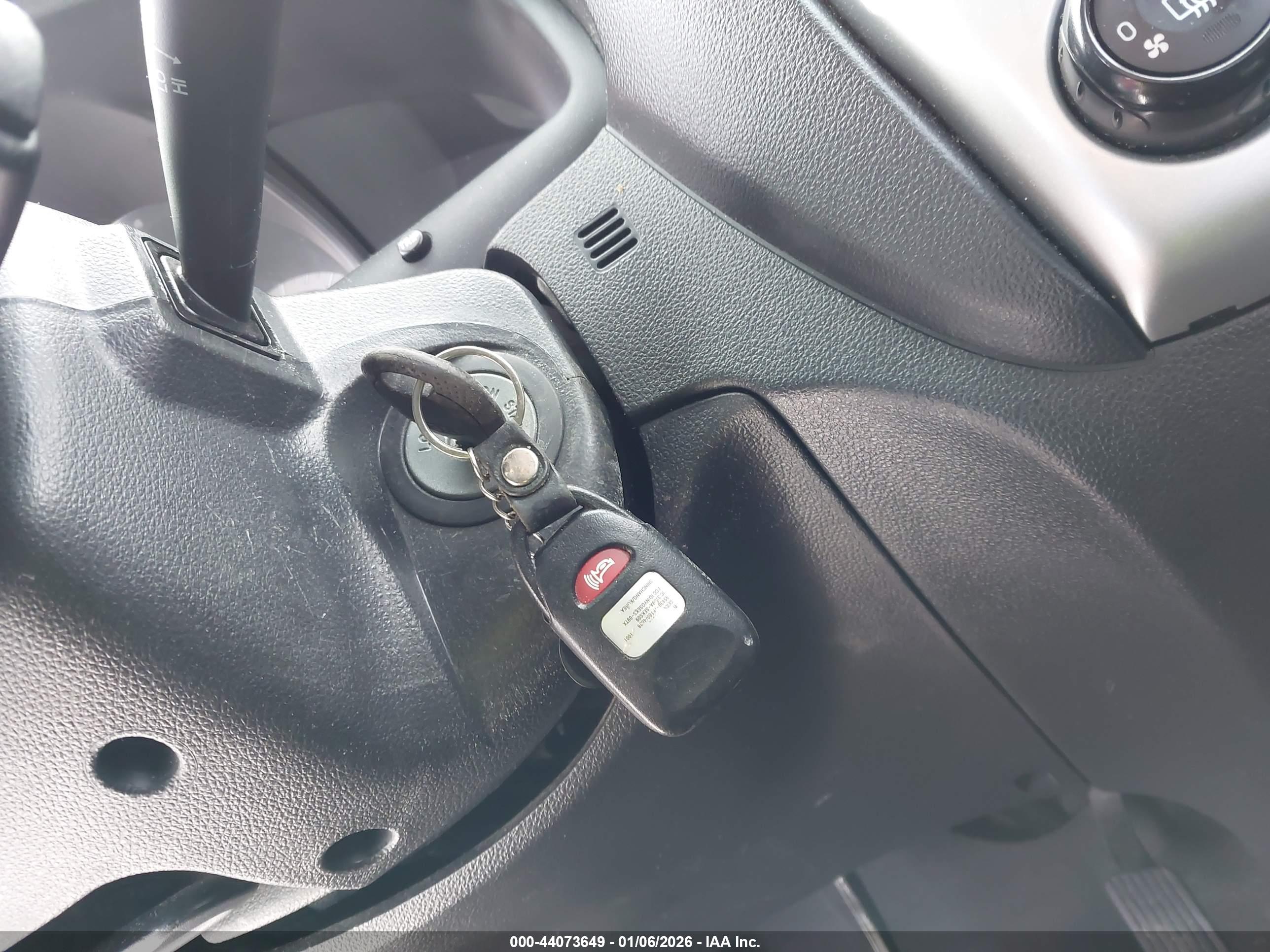 KIA SPORTAGE image 11