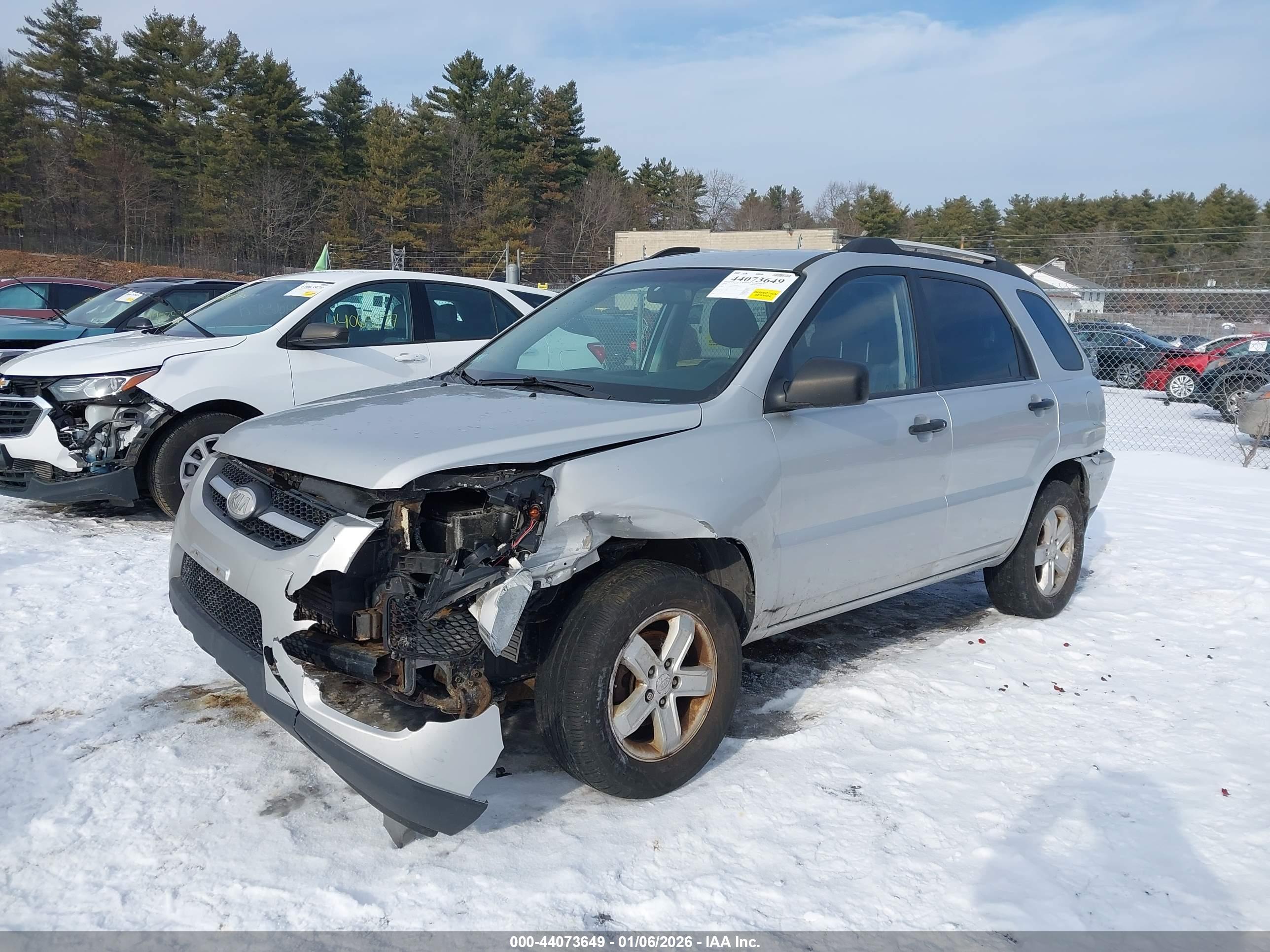 KIA SPORTAGE image 2