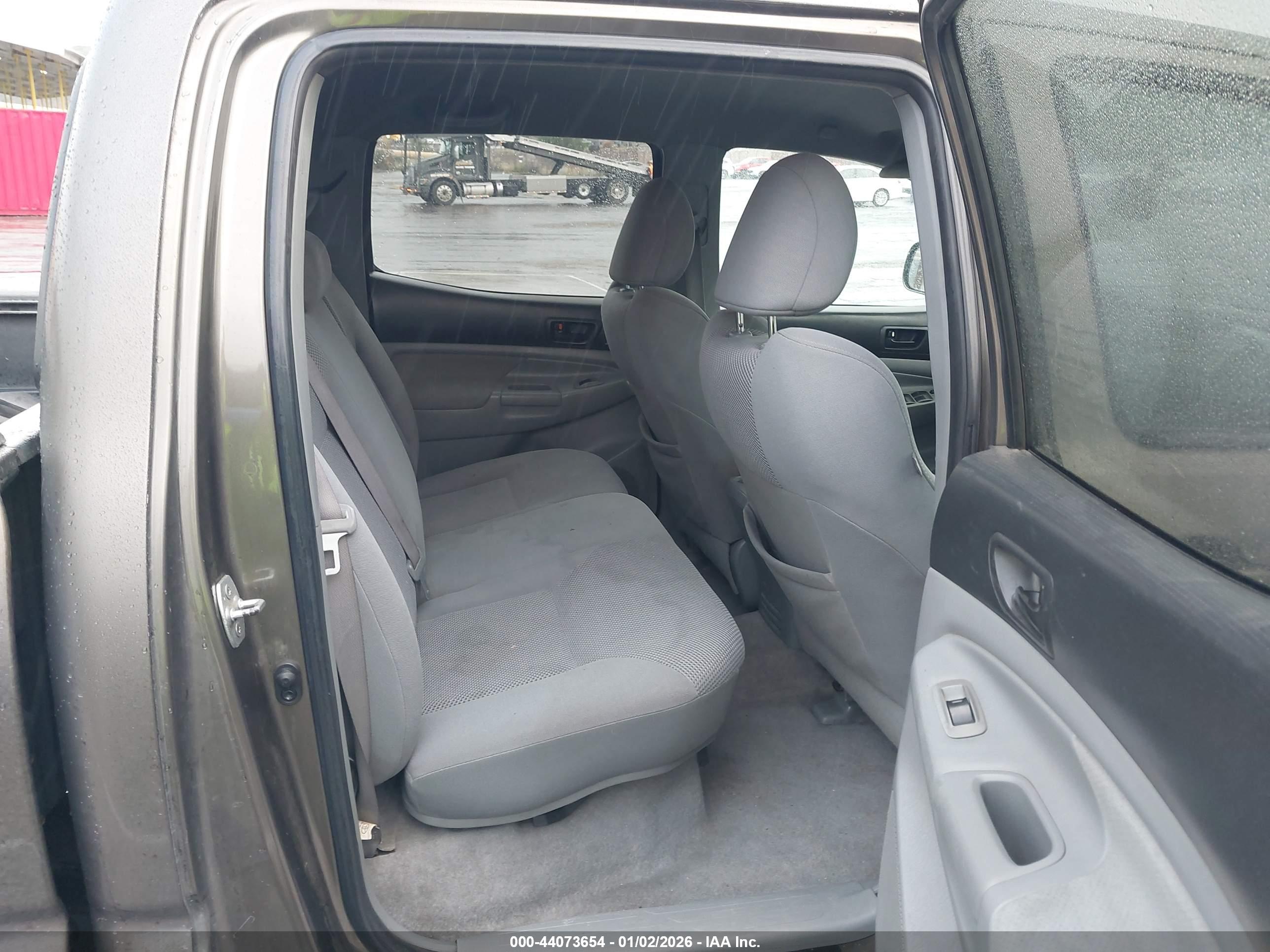 TOYOTA TACOMA image 8