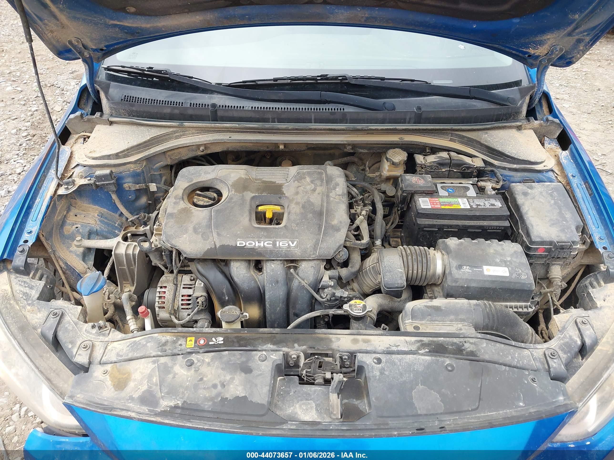 HYUNDAI ELANTRA image 10