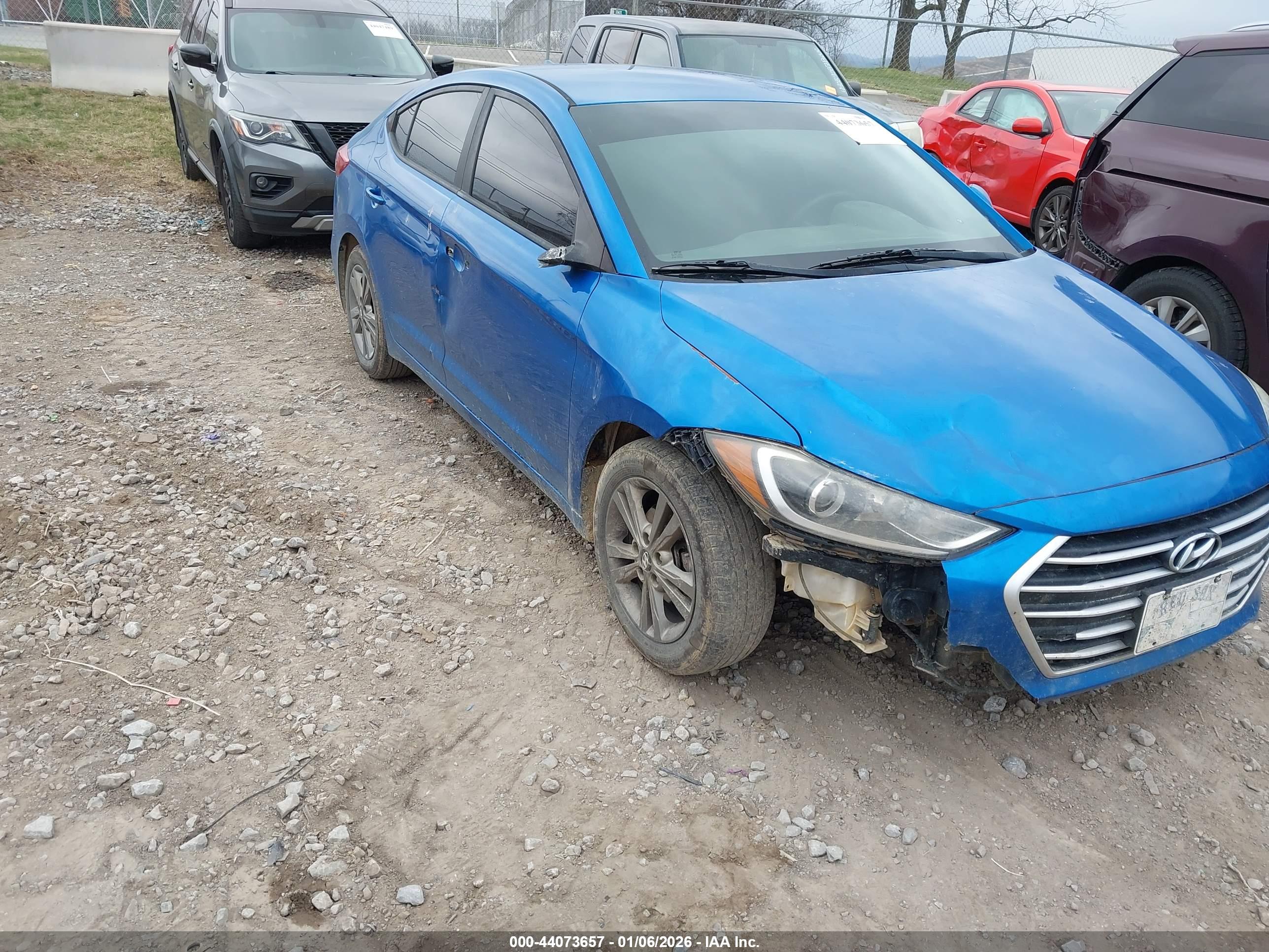 HYUNDAI ELANTRA image 6